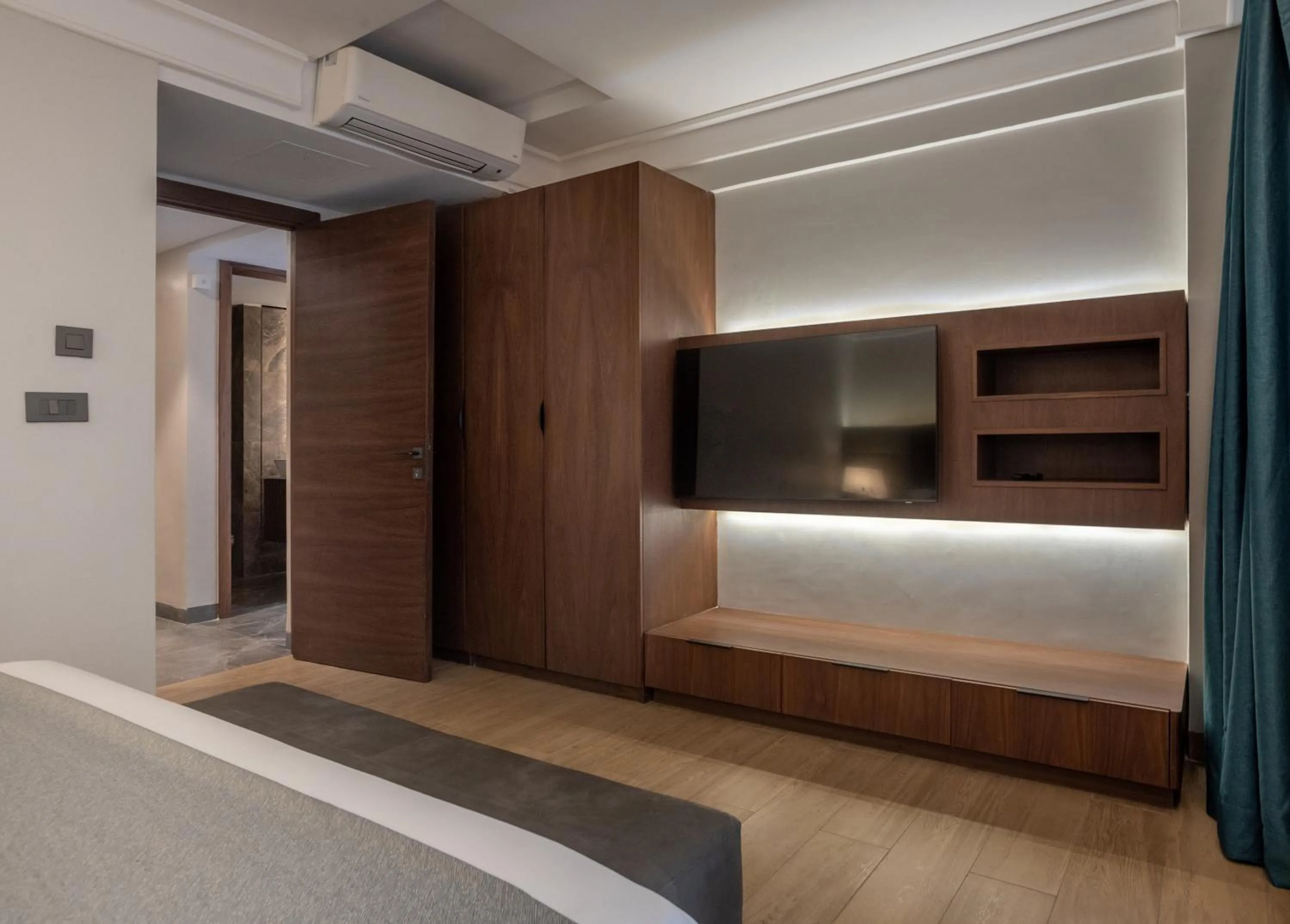 TV and multimedia, Bed in Okash City Boutique Hotel