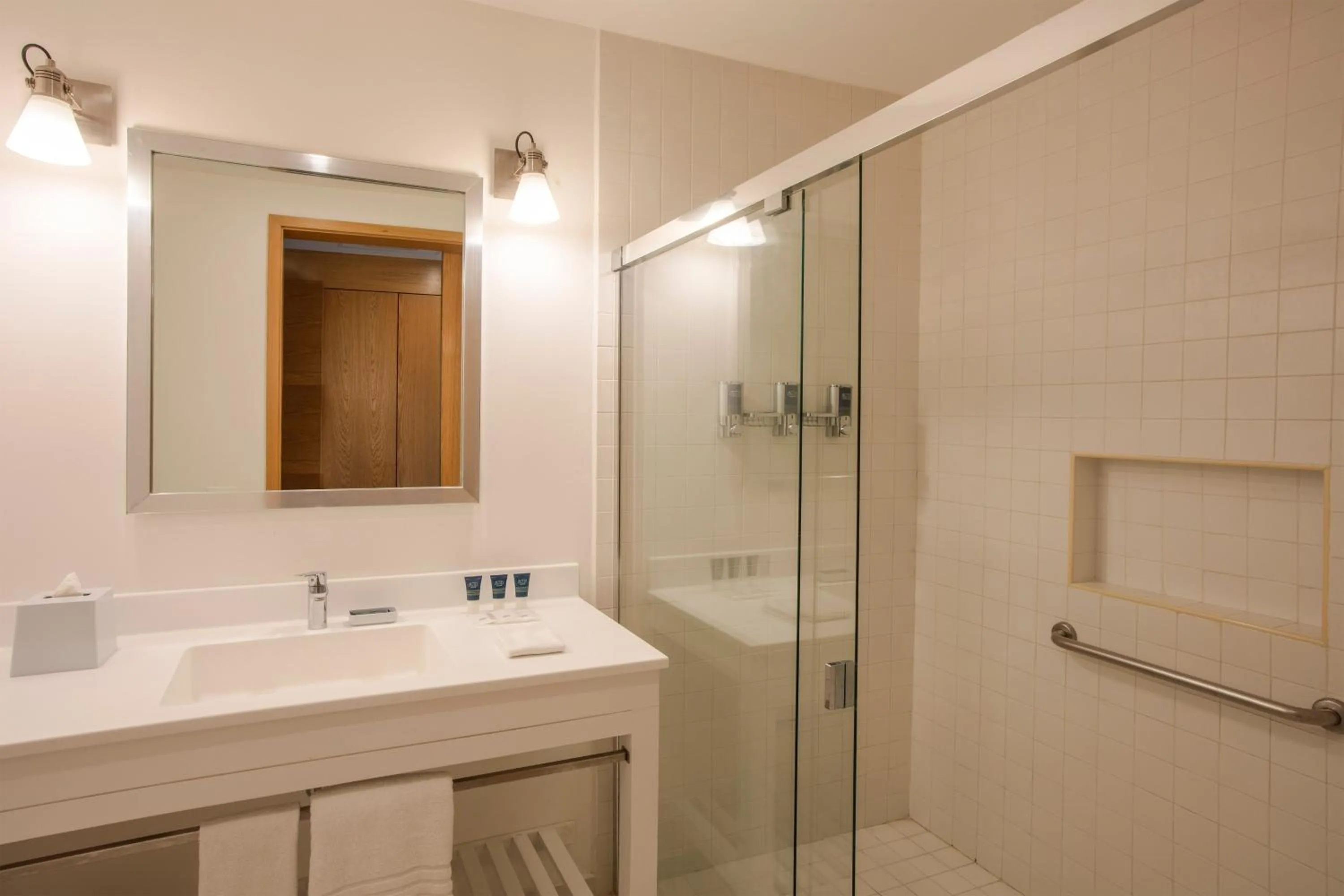 Bathroom in Four Points by Sheraton Cancun Centro