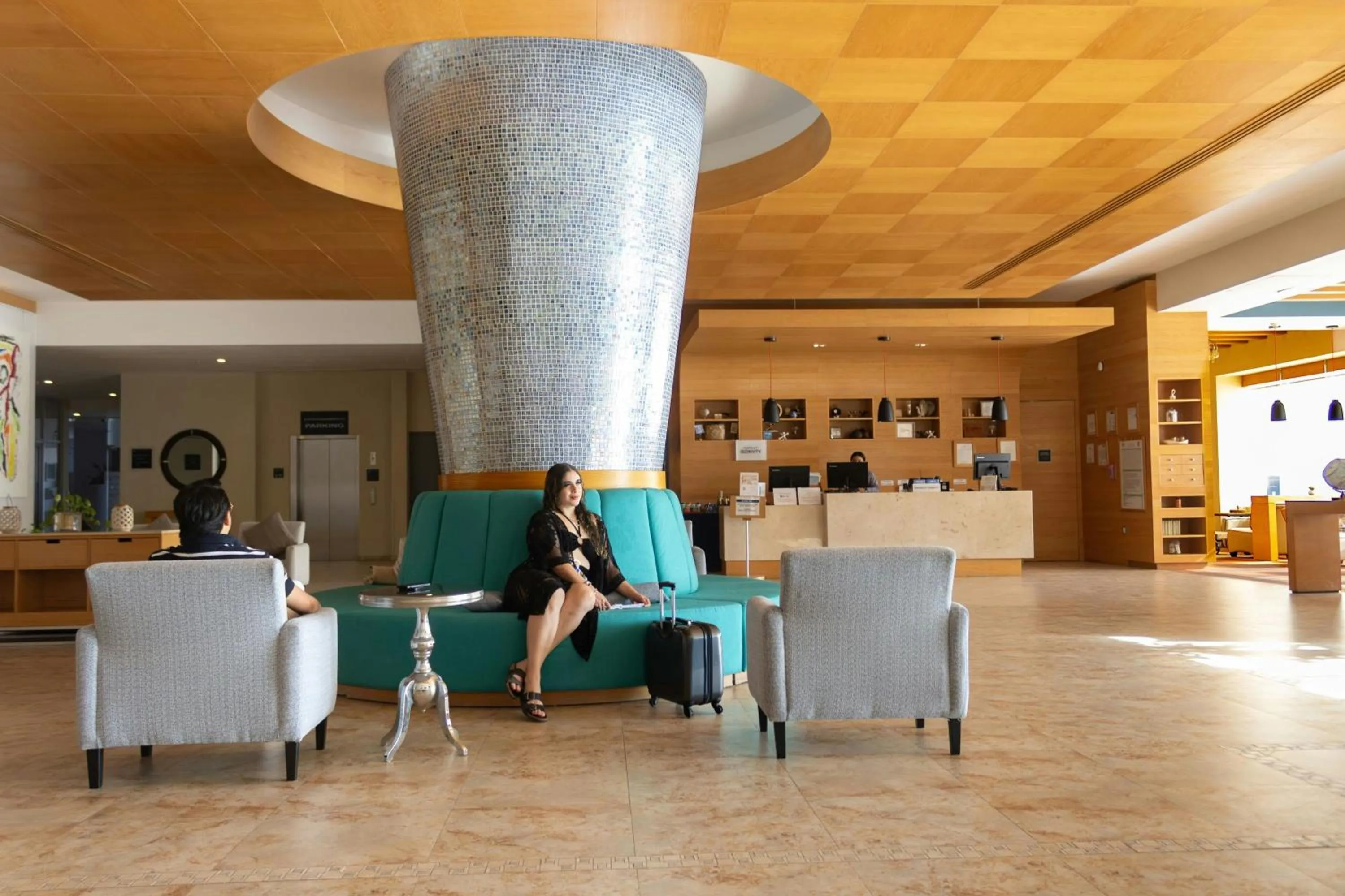 Lobby or reception in Four Points by Sheraton Cancun Centro