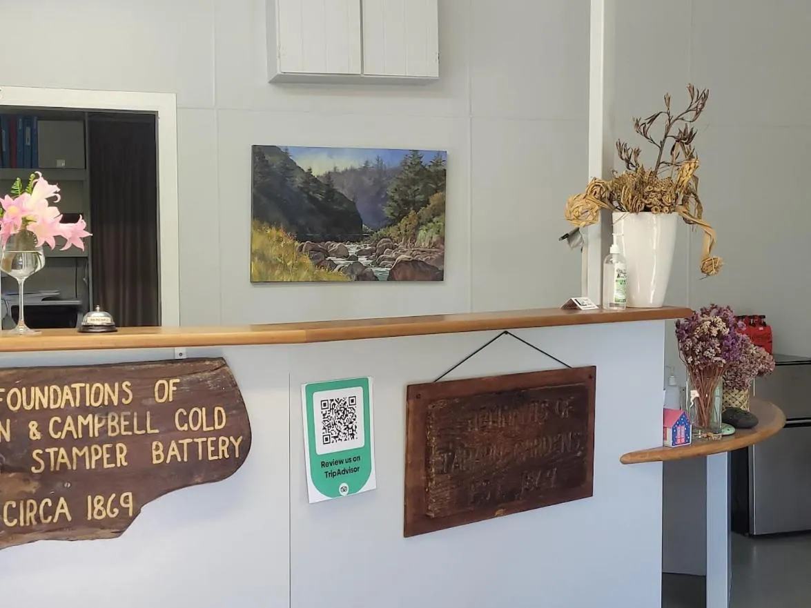 Lobby or reception in Dickson Holiday Park