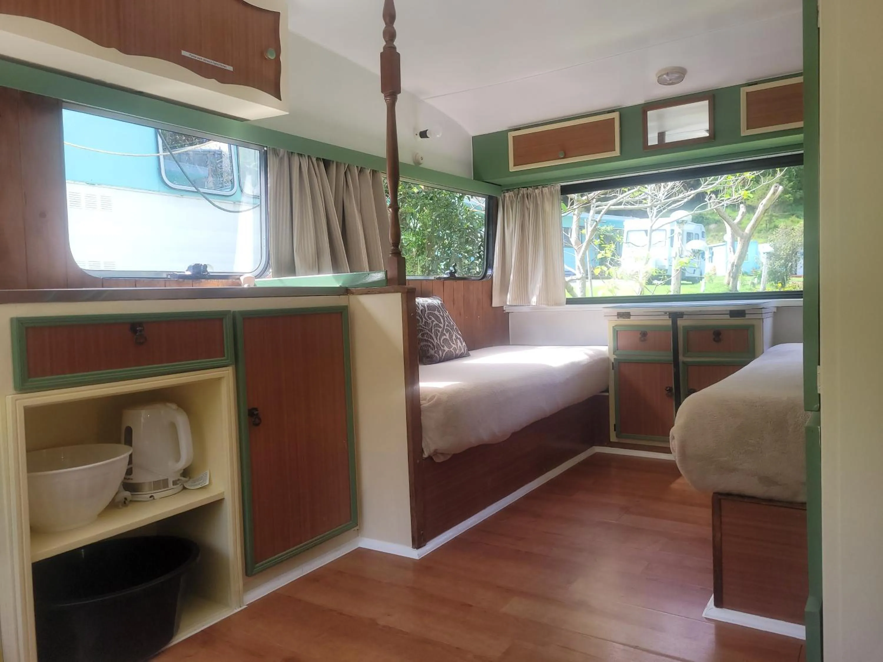 Photo of the whole room, Bed in Dickson Holiday Park