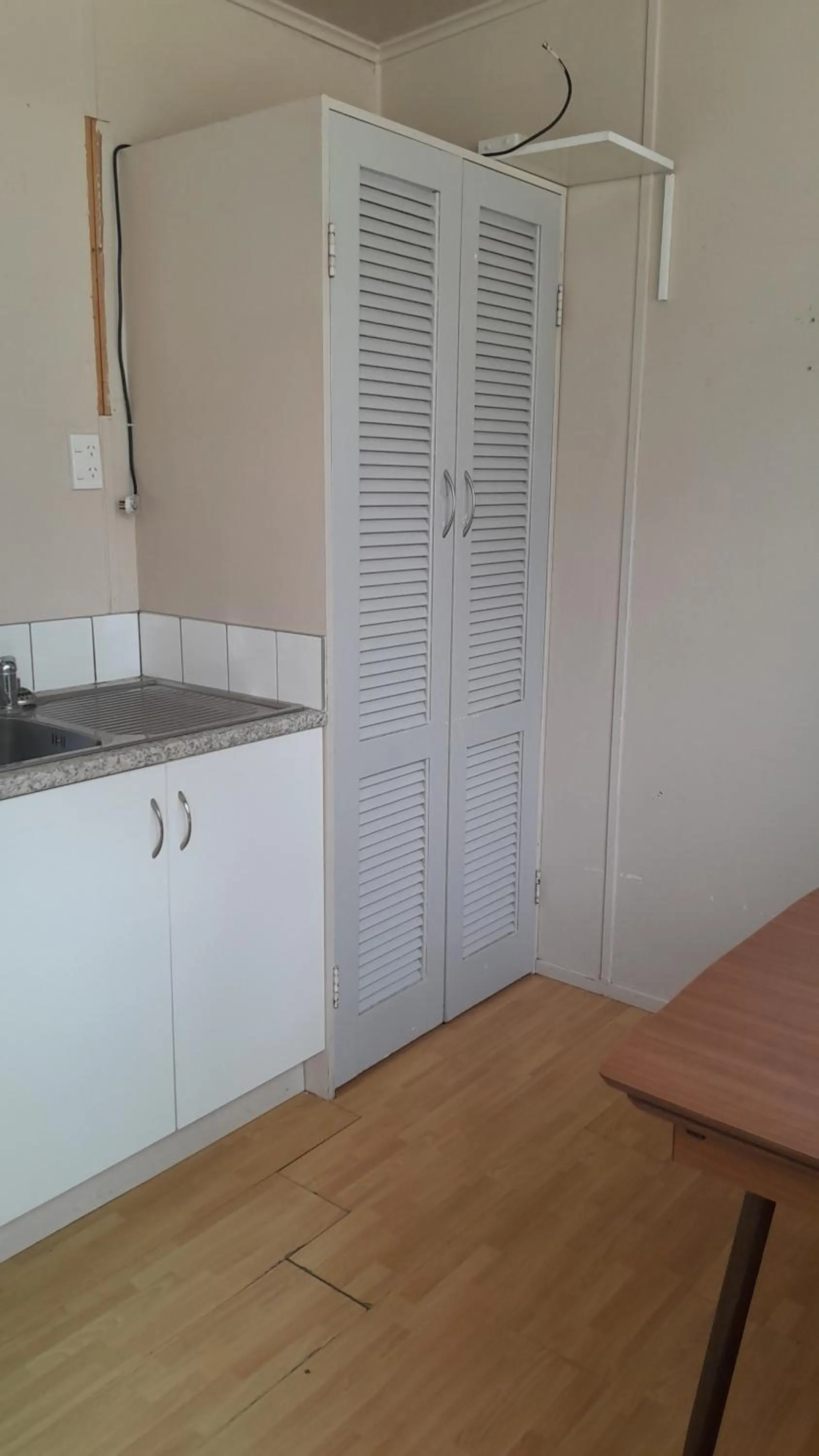 wardrobe in Dickson Holiday Park