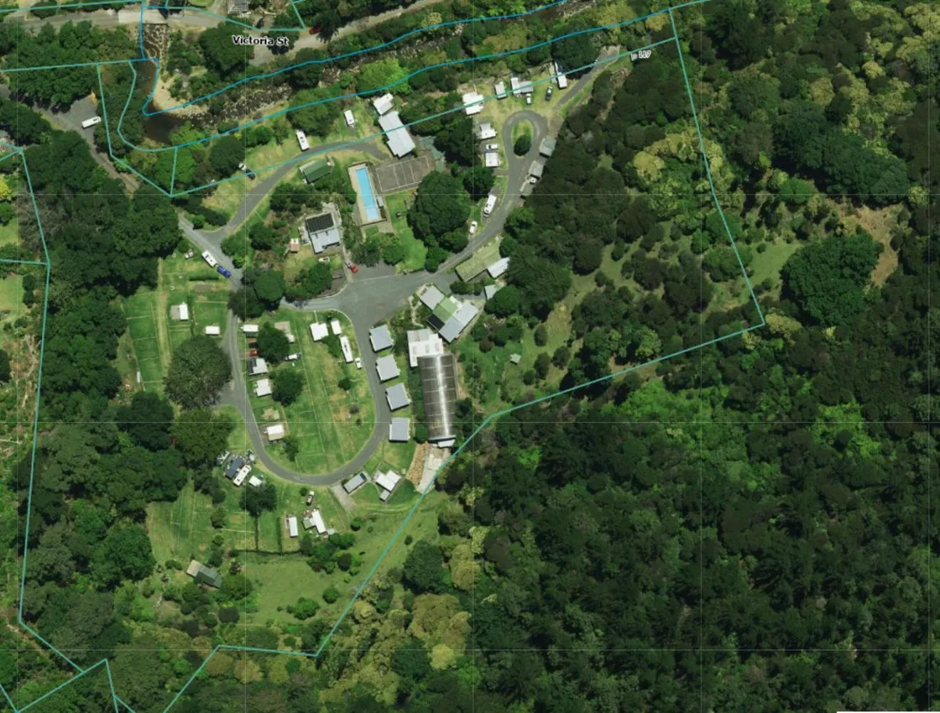 Street view in Dickson Holiday Park