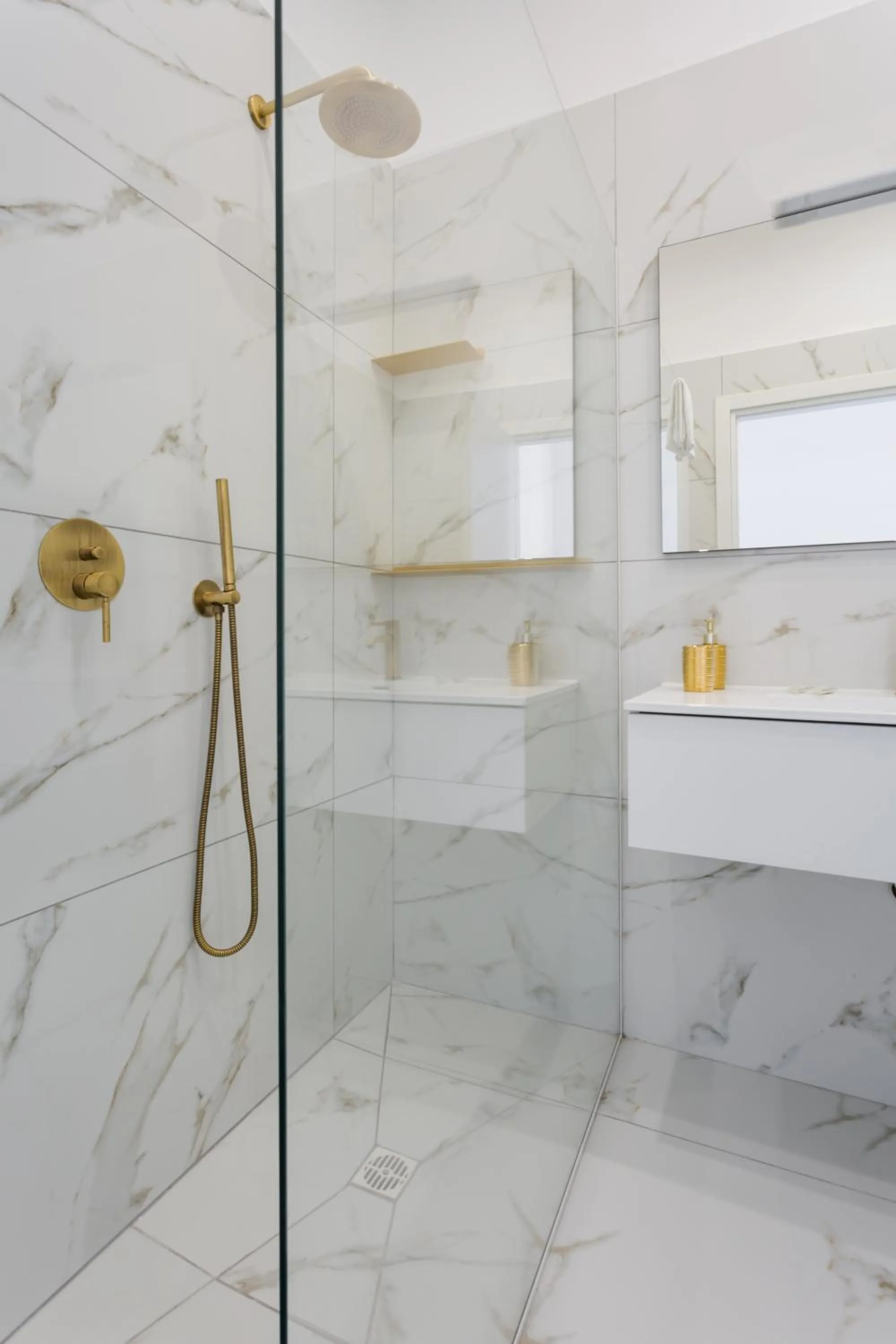 Golden Suites by Dimorra