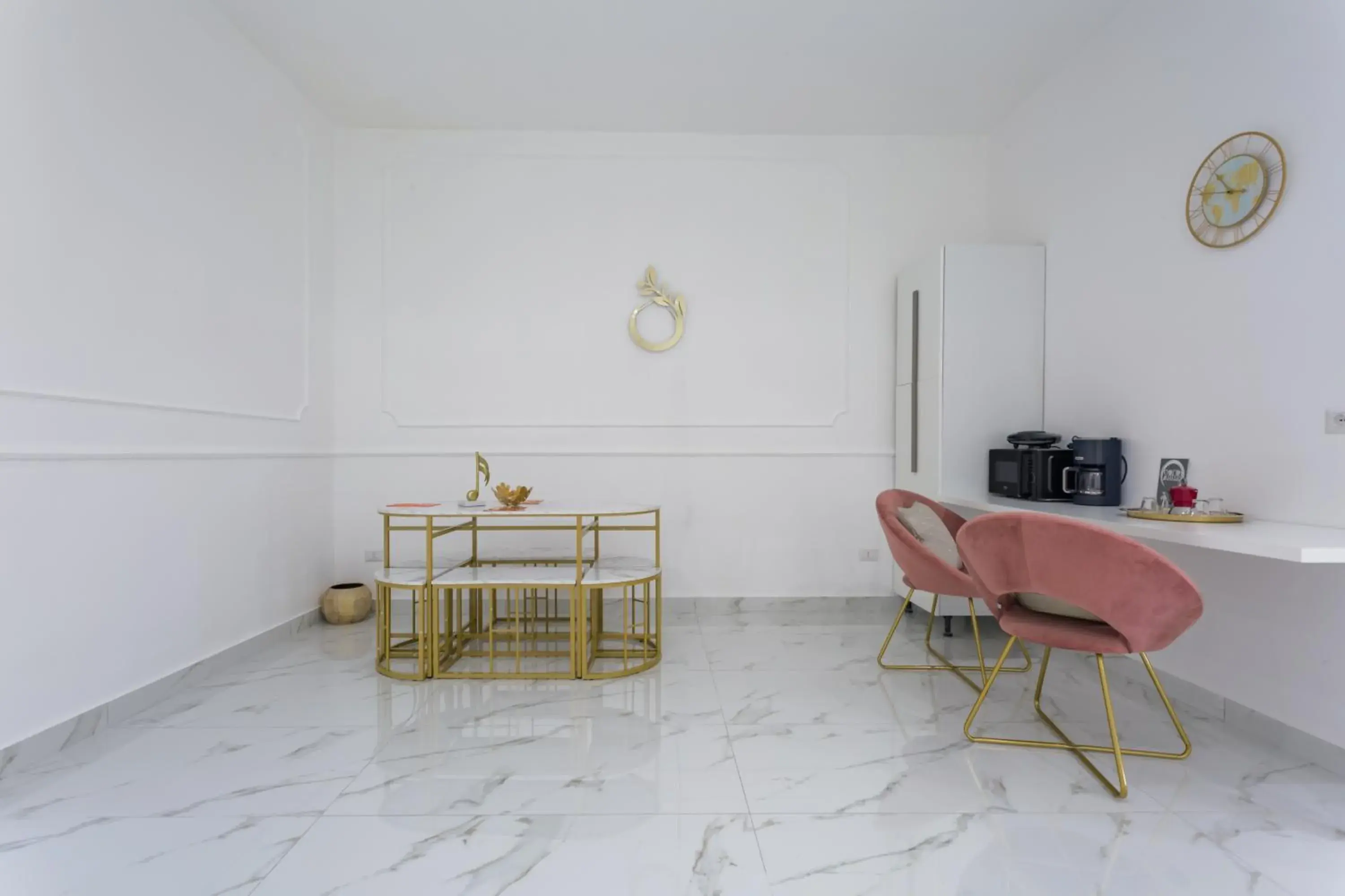 Golden Suites by Dimorra Golden Suites by Dimorra