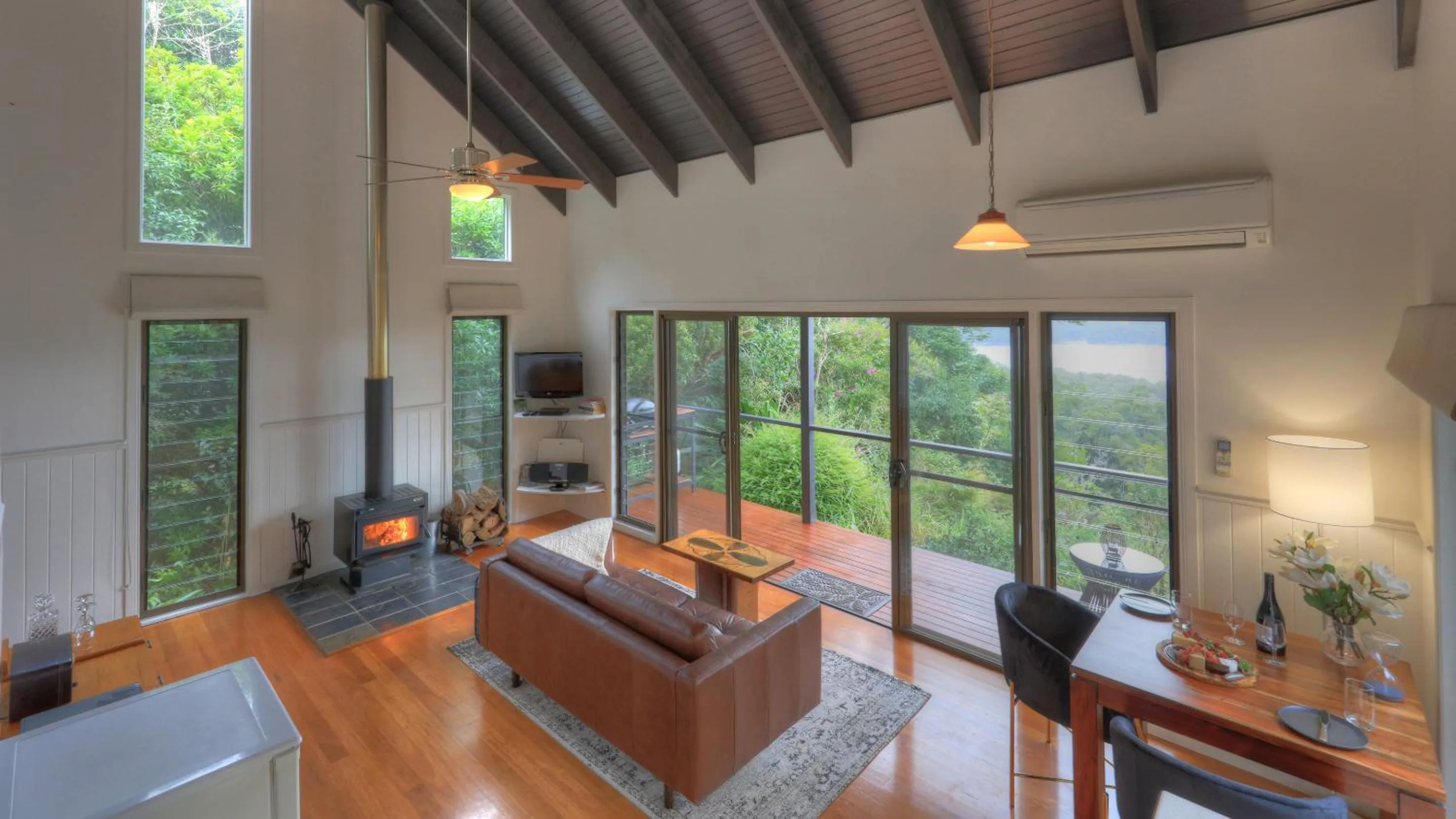 Living room in Montville Misty View Cottages