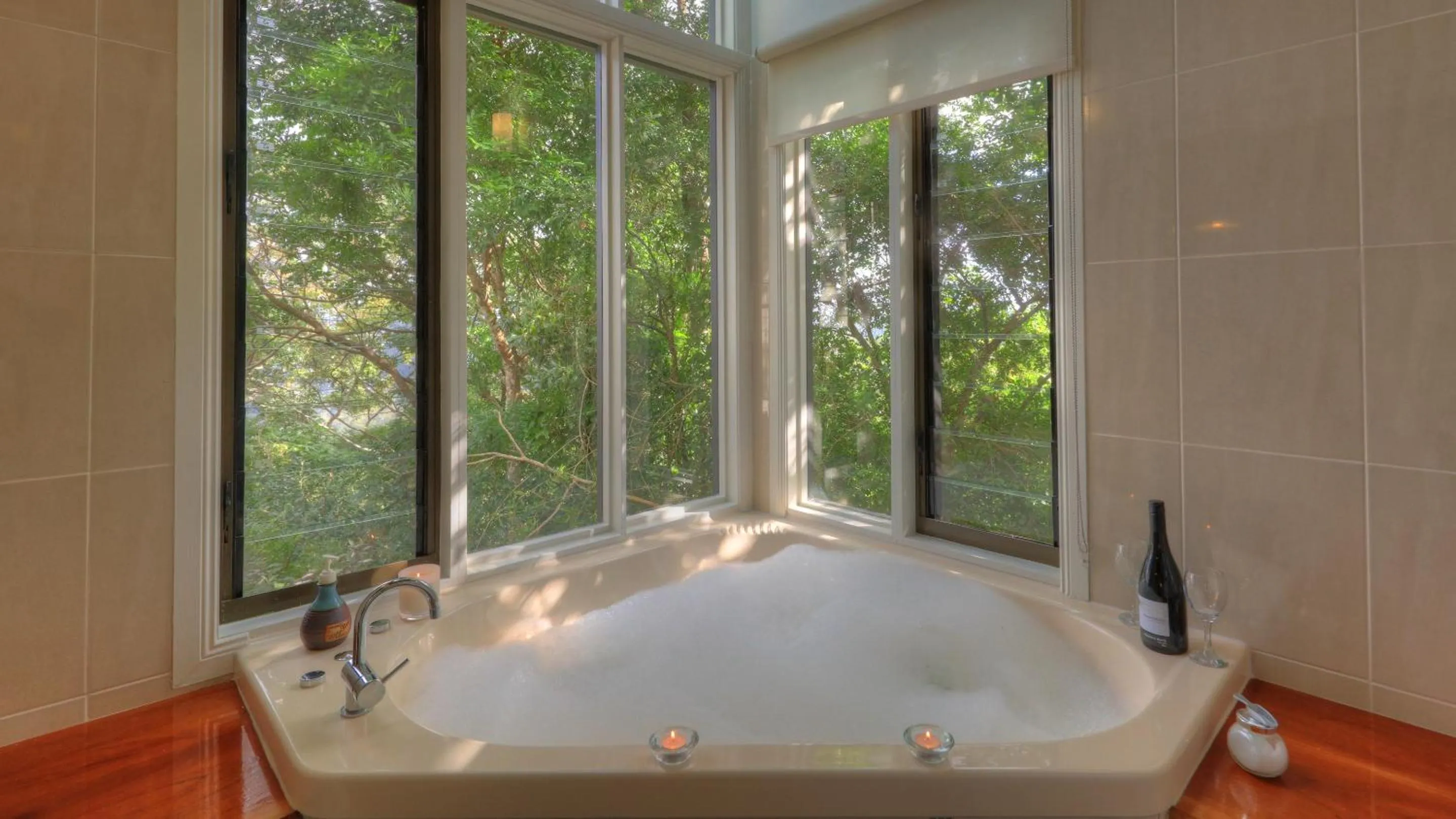 Bathroom in Montville Misty View Cottages