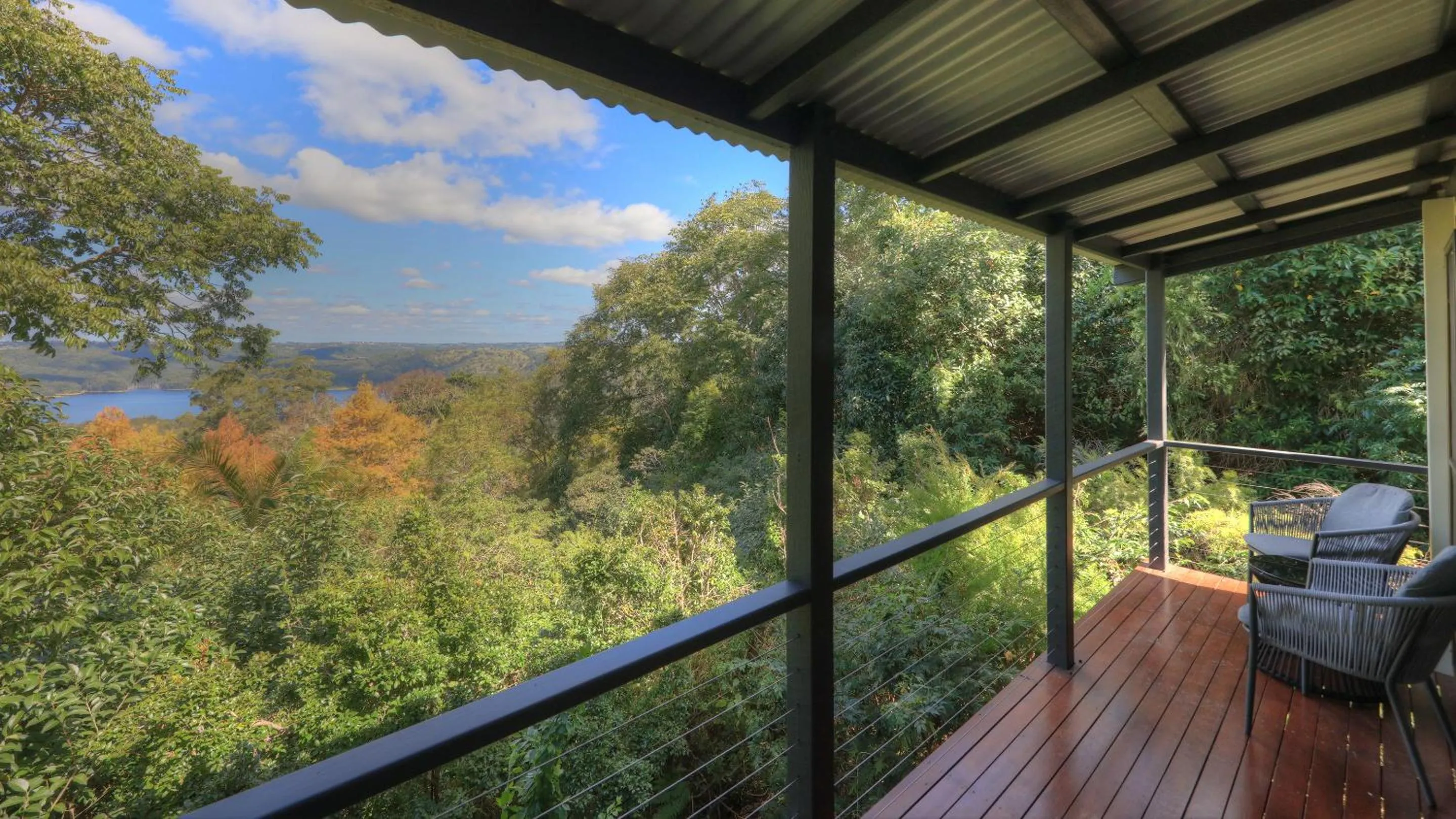 Balcony/Terrace in Montville Misty View Cottages