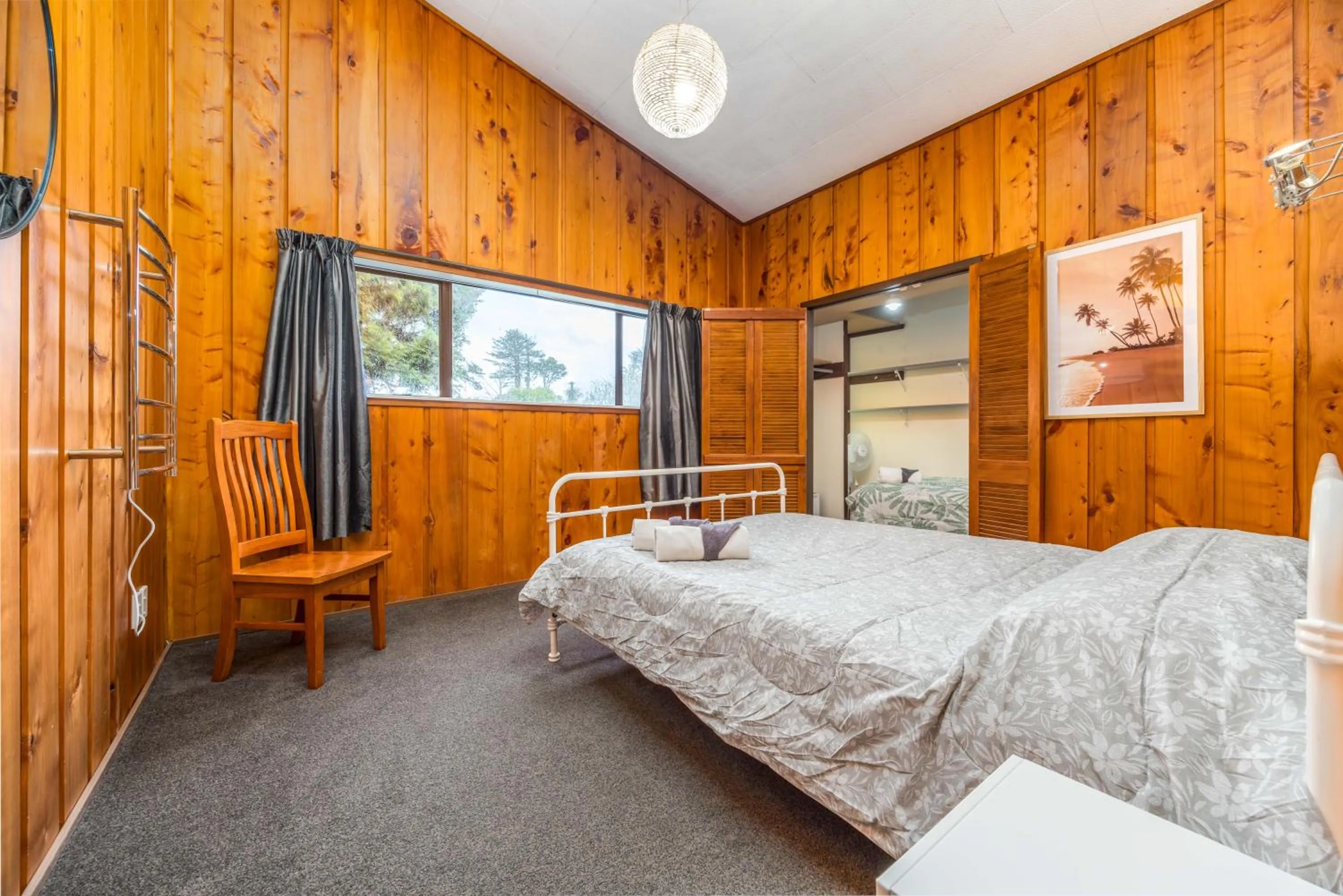 Bed in Sun Valley Motel