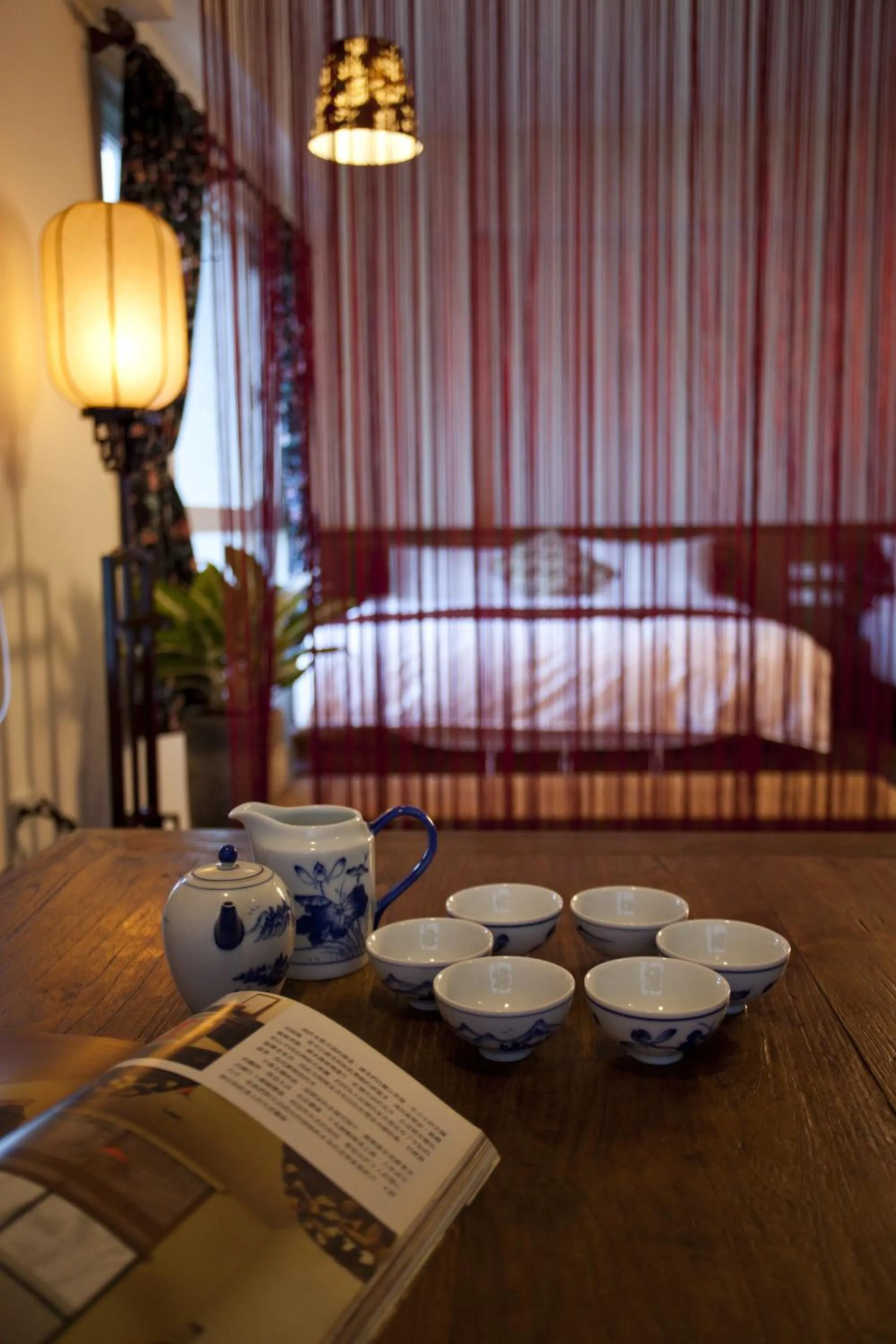 Seating area, Bed in Cloudenjoy B&B