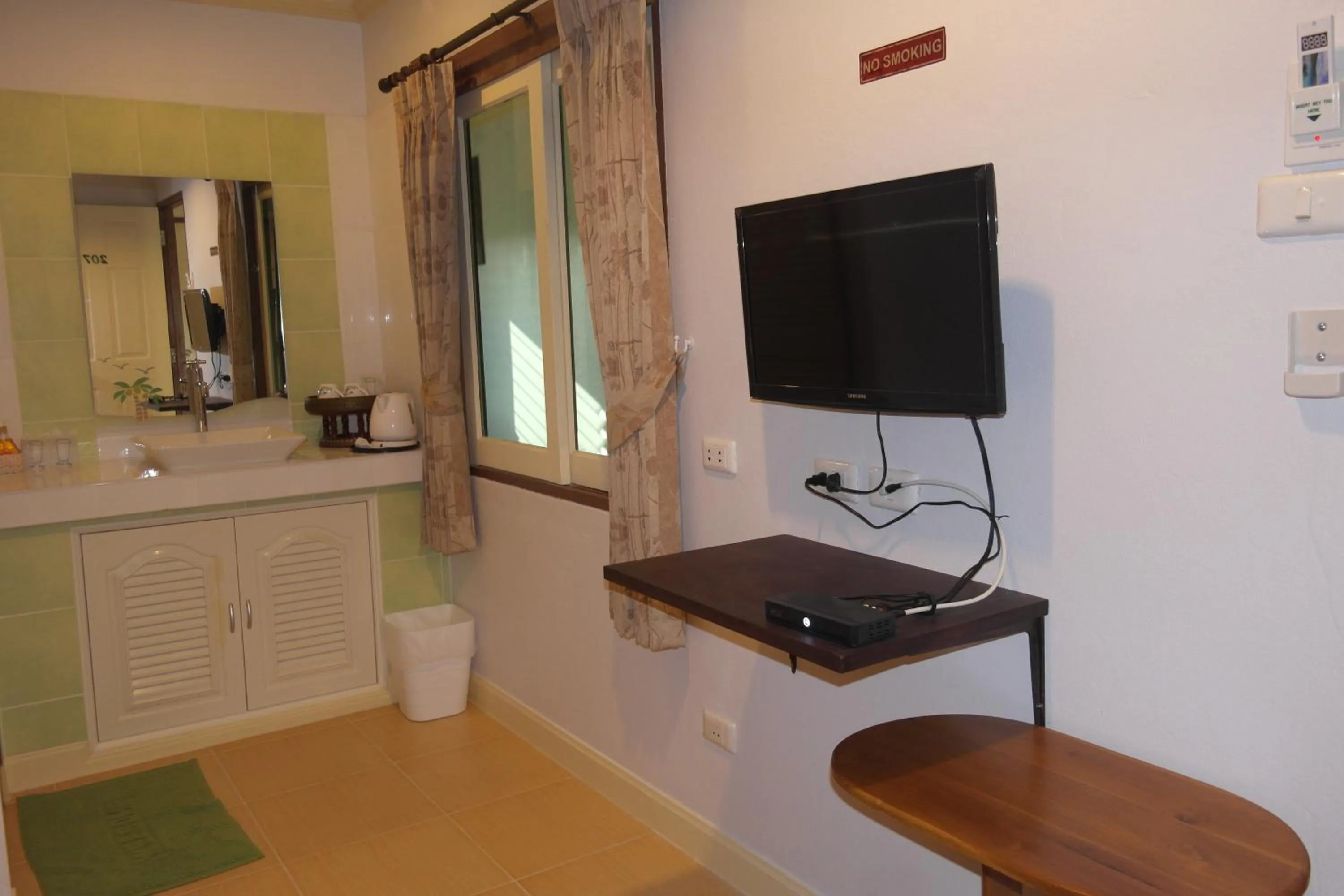 TV and multimedia in Lanta at Home - SHA Extra Plus