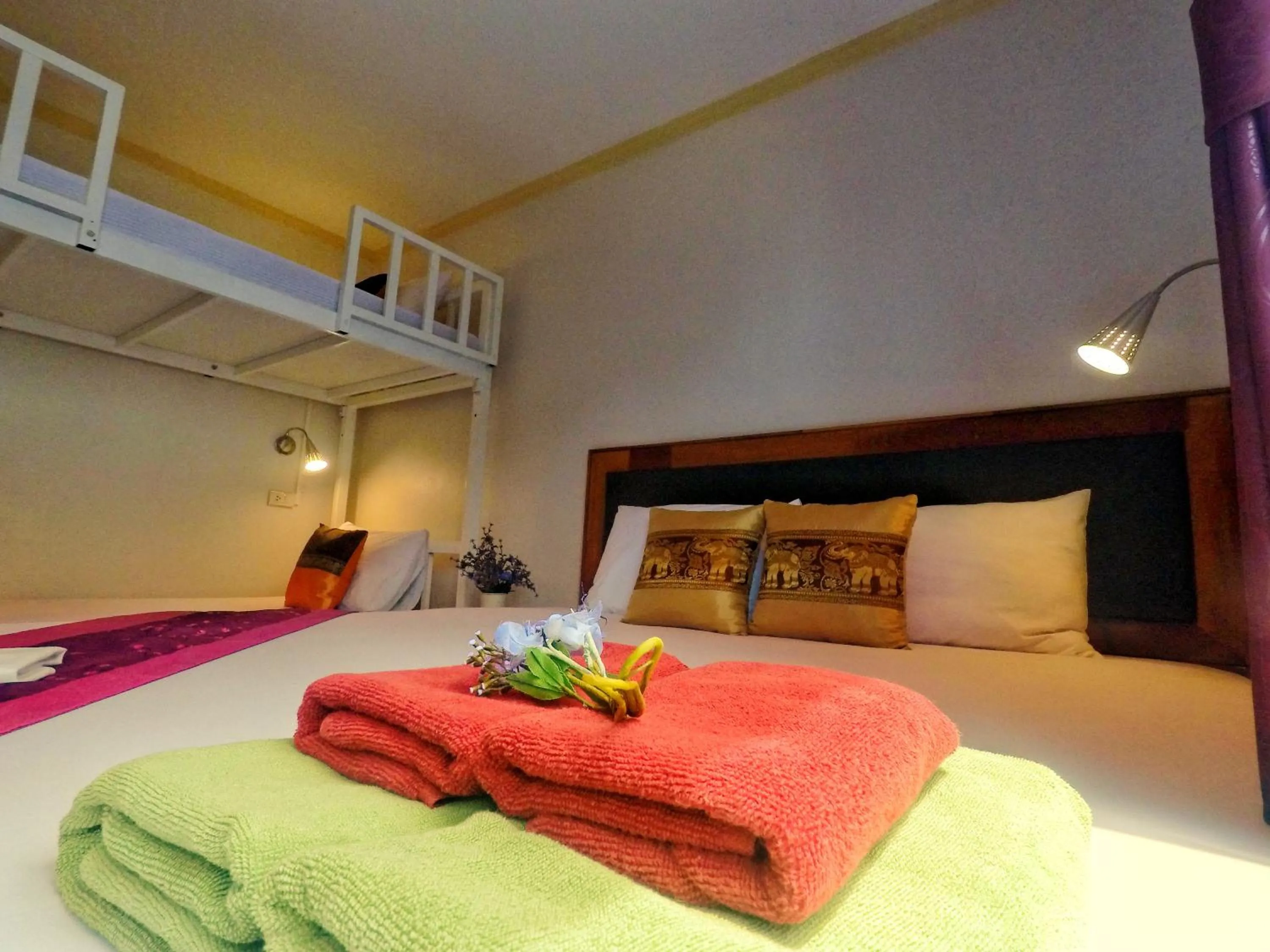 Bedroom, Bed in Lanta at Home - SHA Extra Plus