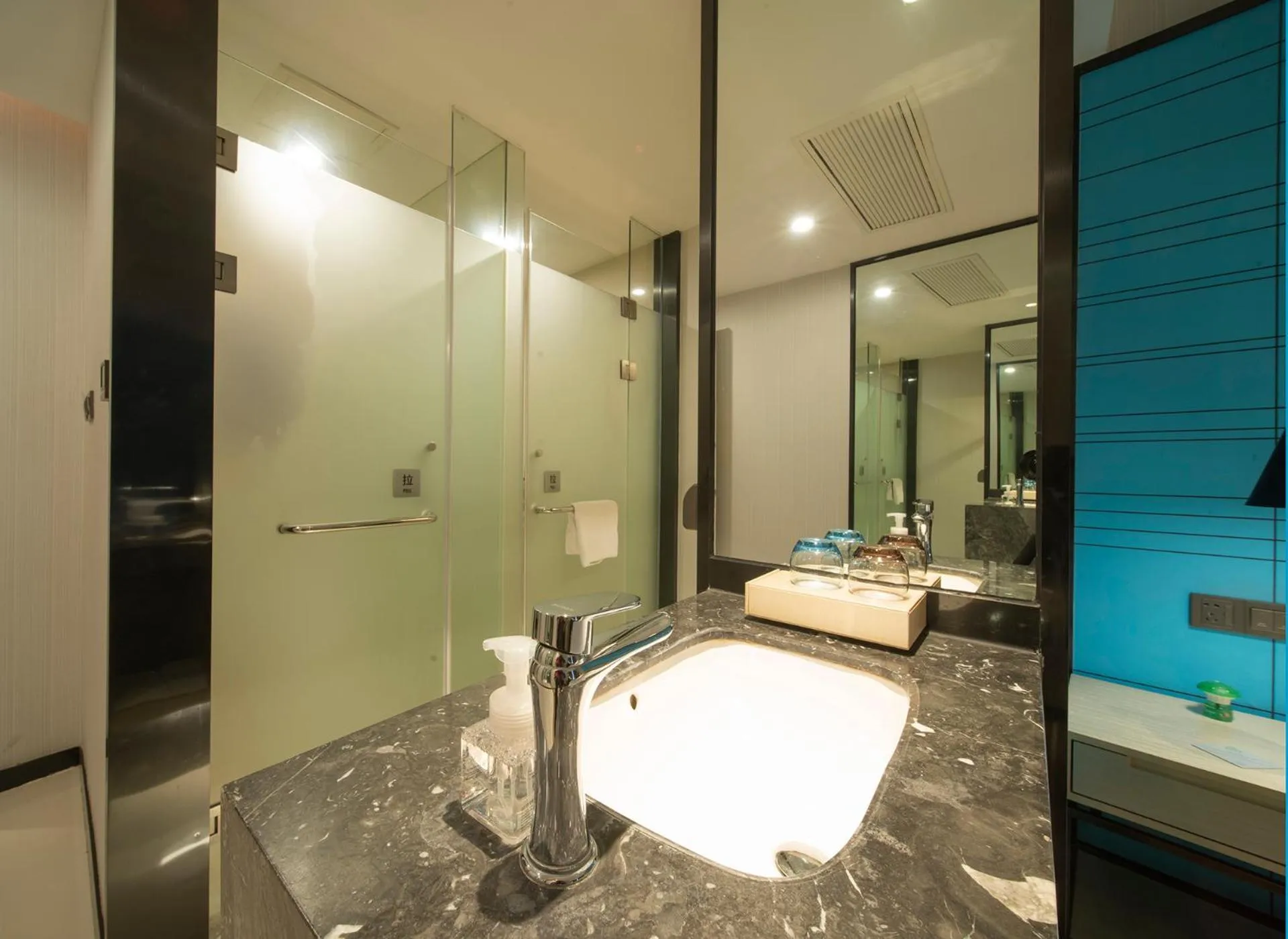 Echarm Hotel Wuhan Caidian Street Linzhang Avenue Metro Station