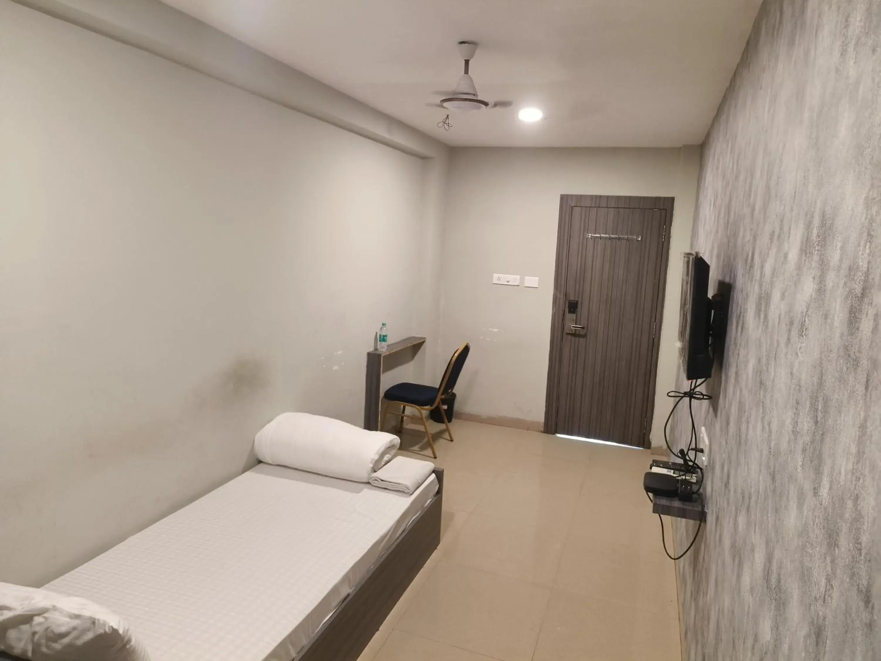 Bedroom, Bed in Hotel Royal Retreat Bedroom, Bed in Hotel Royal Retreat