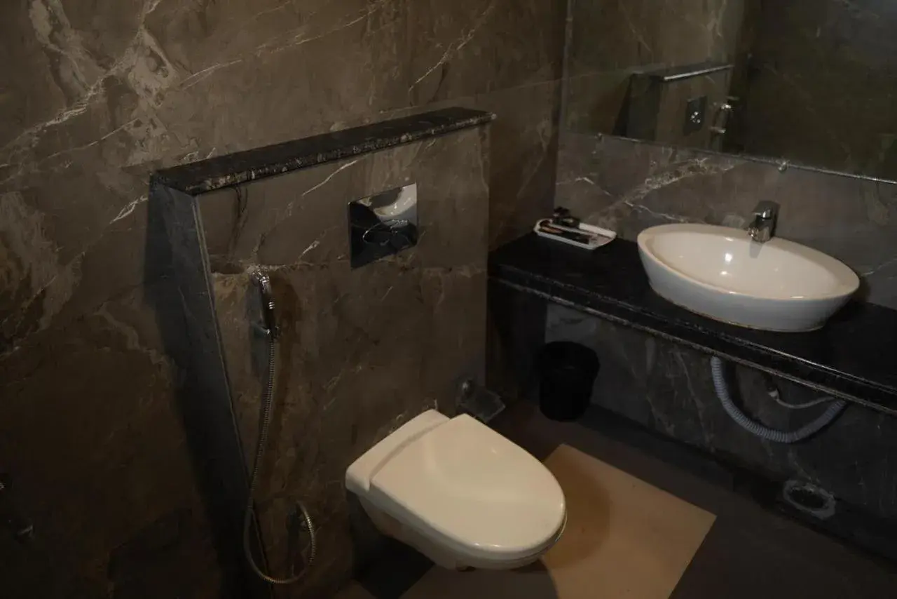 Bathroom in Hotel Royal Retreat Bathroom in Hotel Royal Retreat