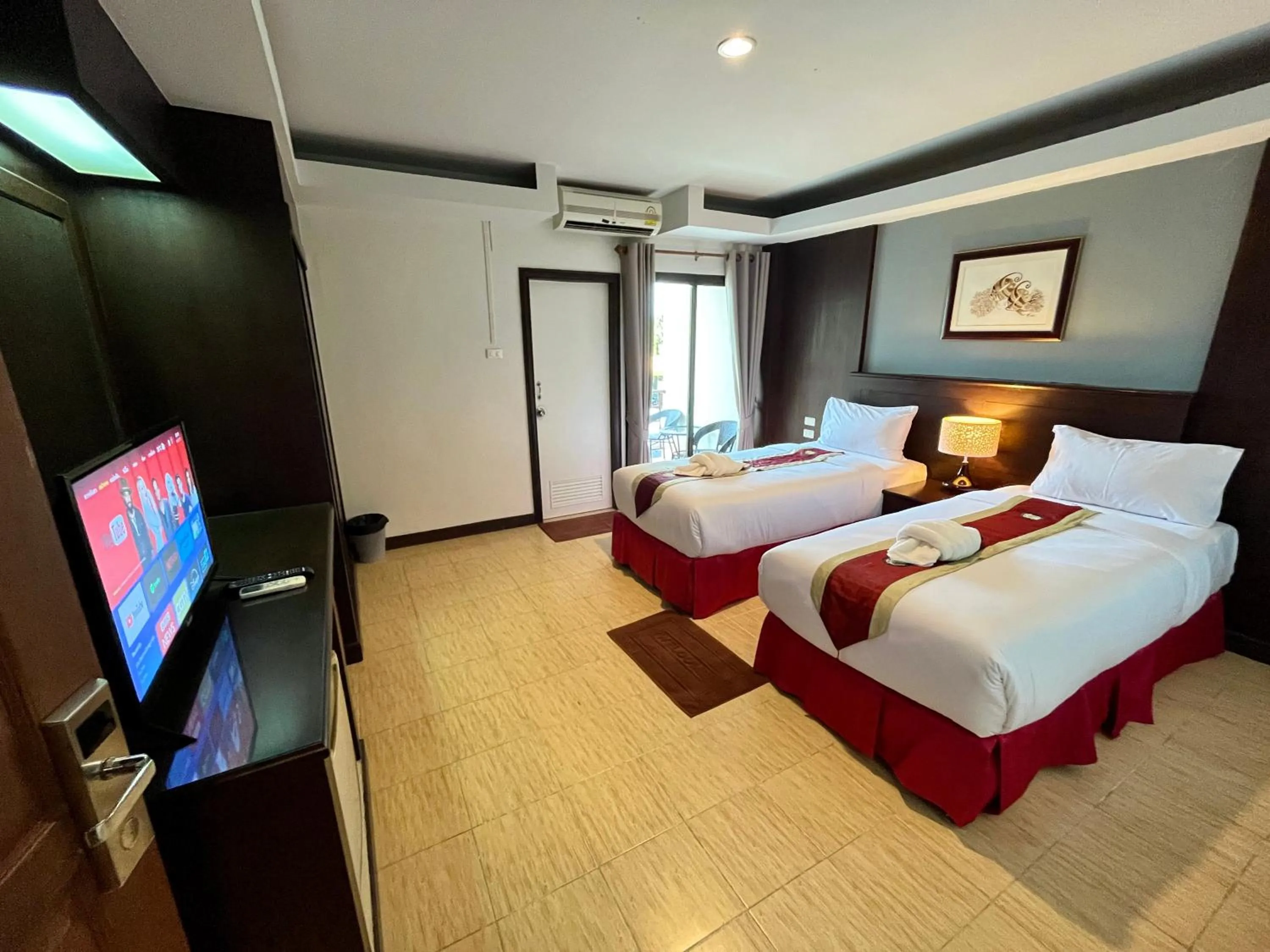 Bed in The Atnal Lanta Budget and Eco Friendly hotel in Koh Lanta