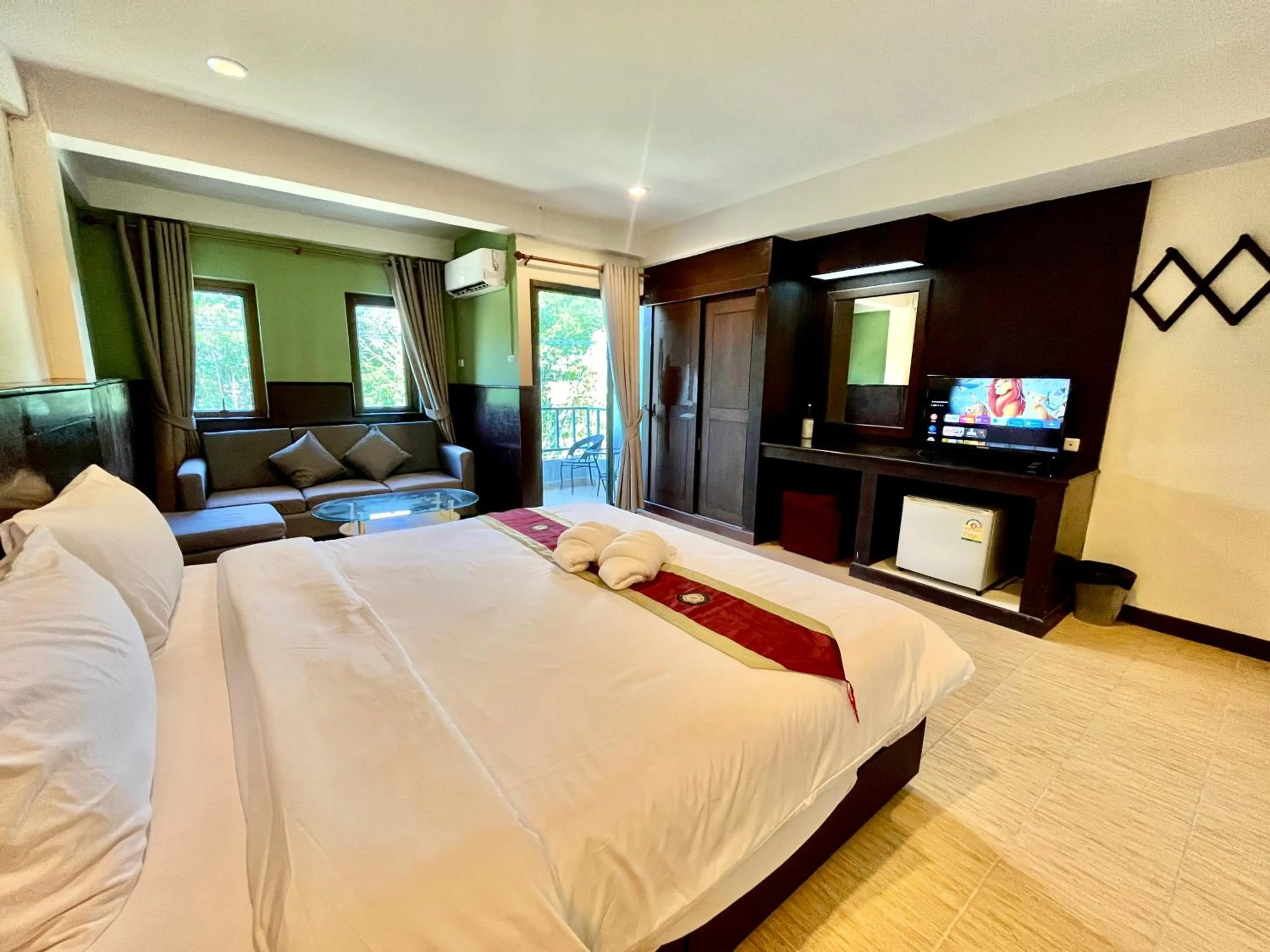 Bed in The Atnal Lanta Budget and Eco Friendly hotel in Koh Lanta