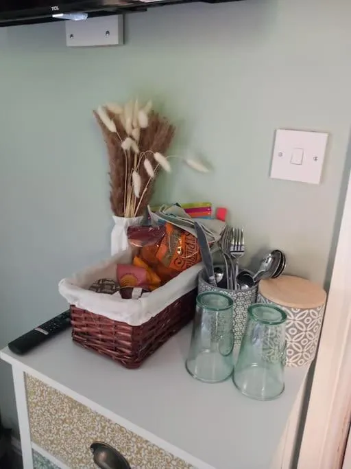 The Nook- Cotswold guest room