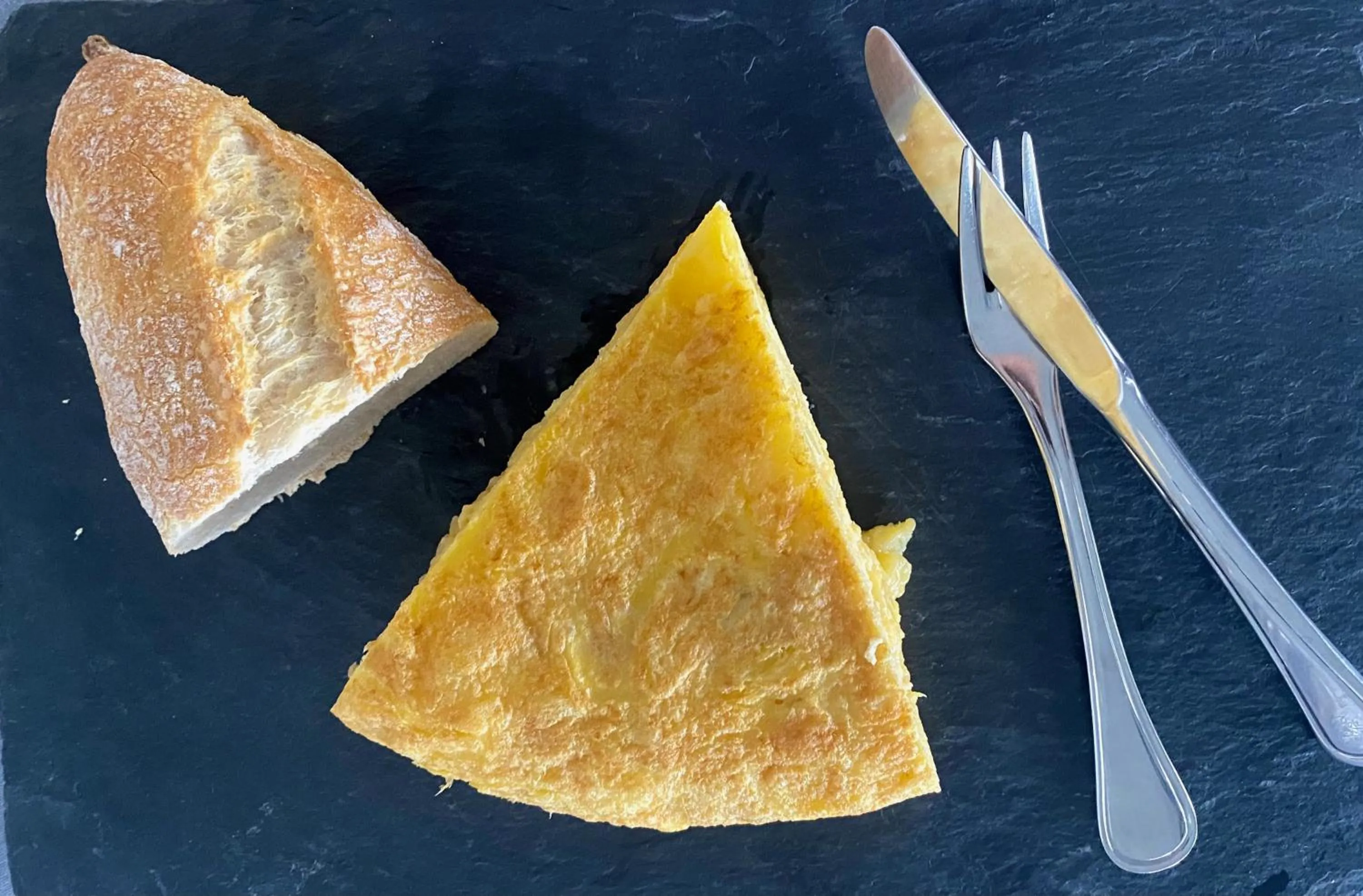 Restaurant/places to eat in Hotel As Camelias