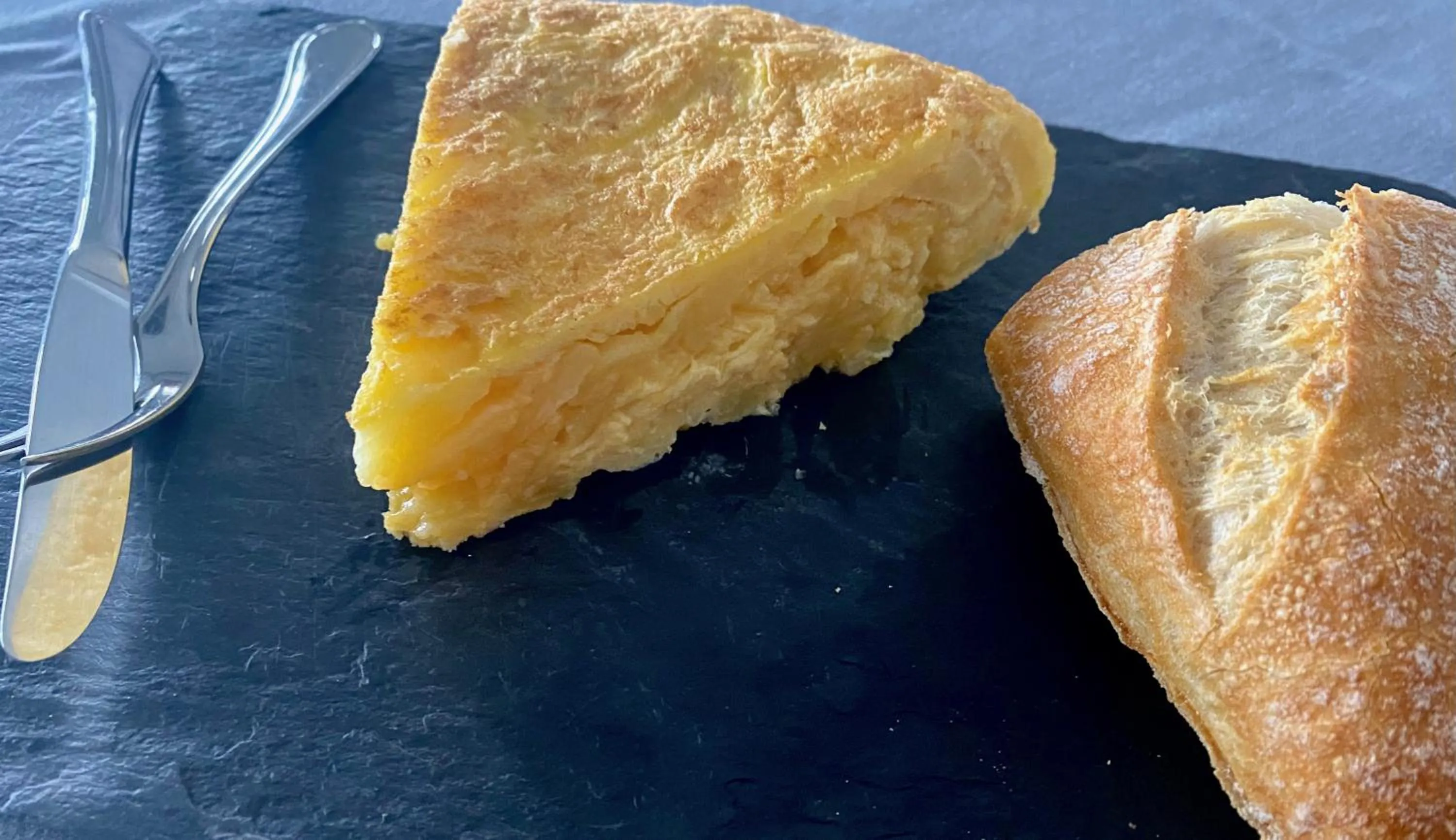 Restaurant/places to eat in Hotel As Camelias