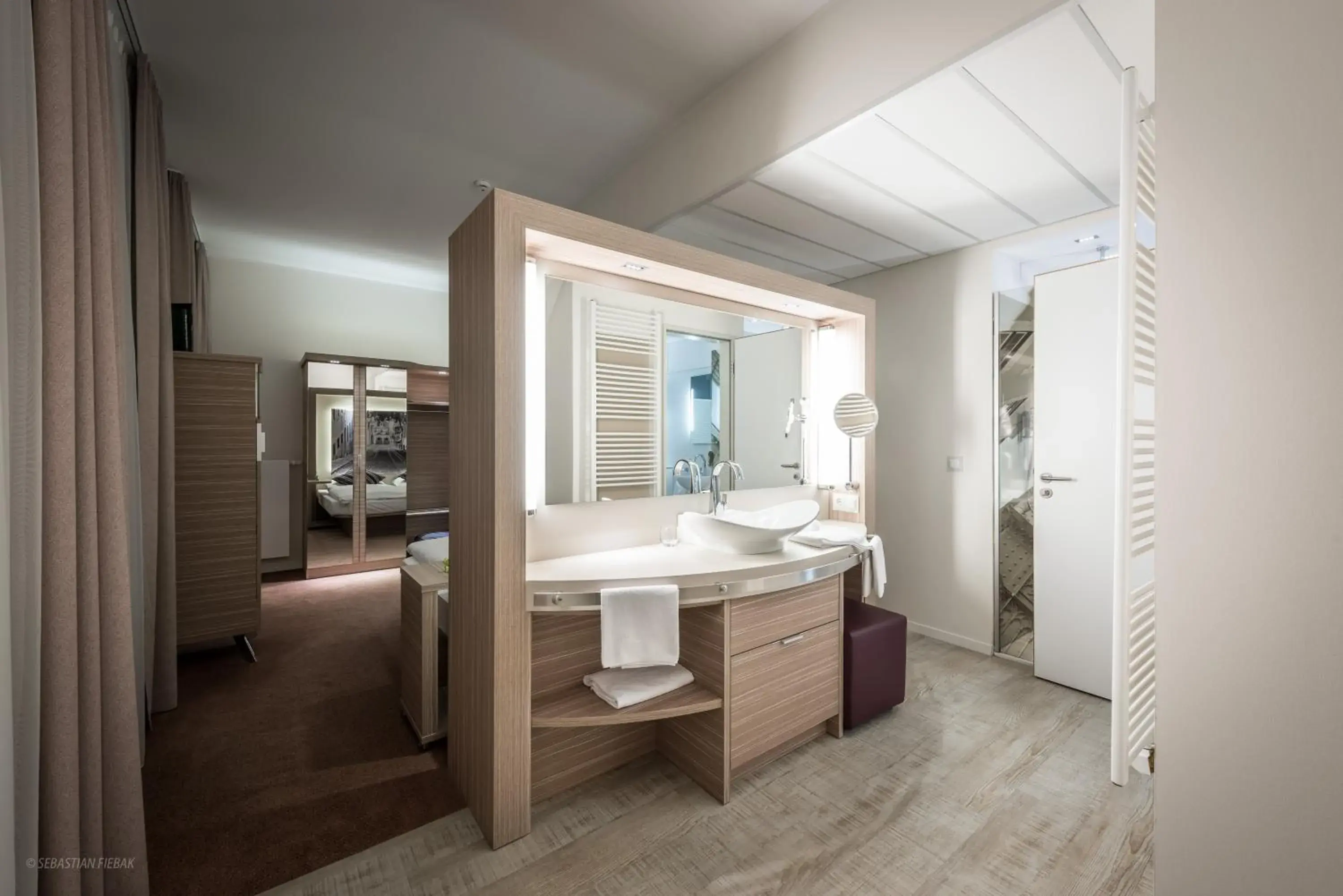 Deluxe Double Room with Balcony - single occupancy in Arkadenhaus - Hotel Freiherr von Schwarzenberg Deluxe Double Room with Balcony - single occupancy in Arkadenhaus - Hotel Freiherr von Schwarzenberg