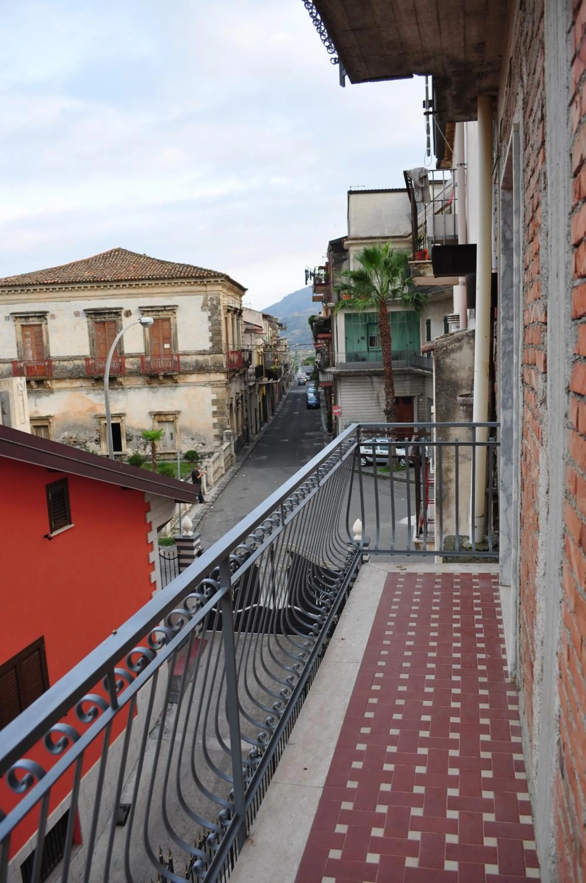 Apartment with Balcony in Casa Catena