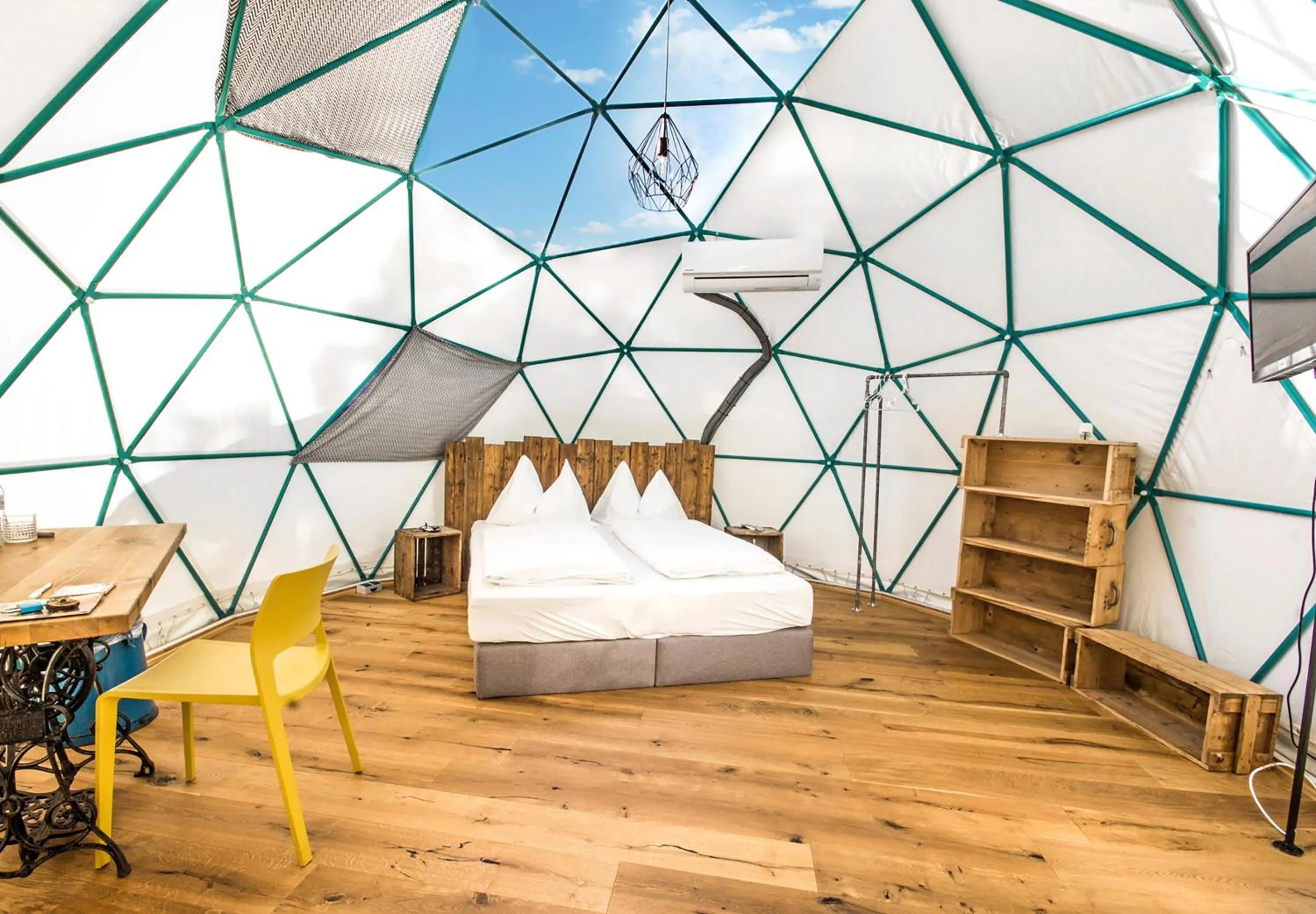 Photo of the whole room, Bed in Das Franzl - Bett & Brot