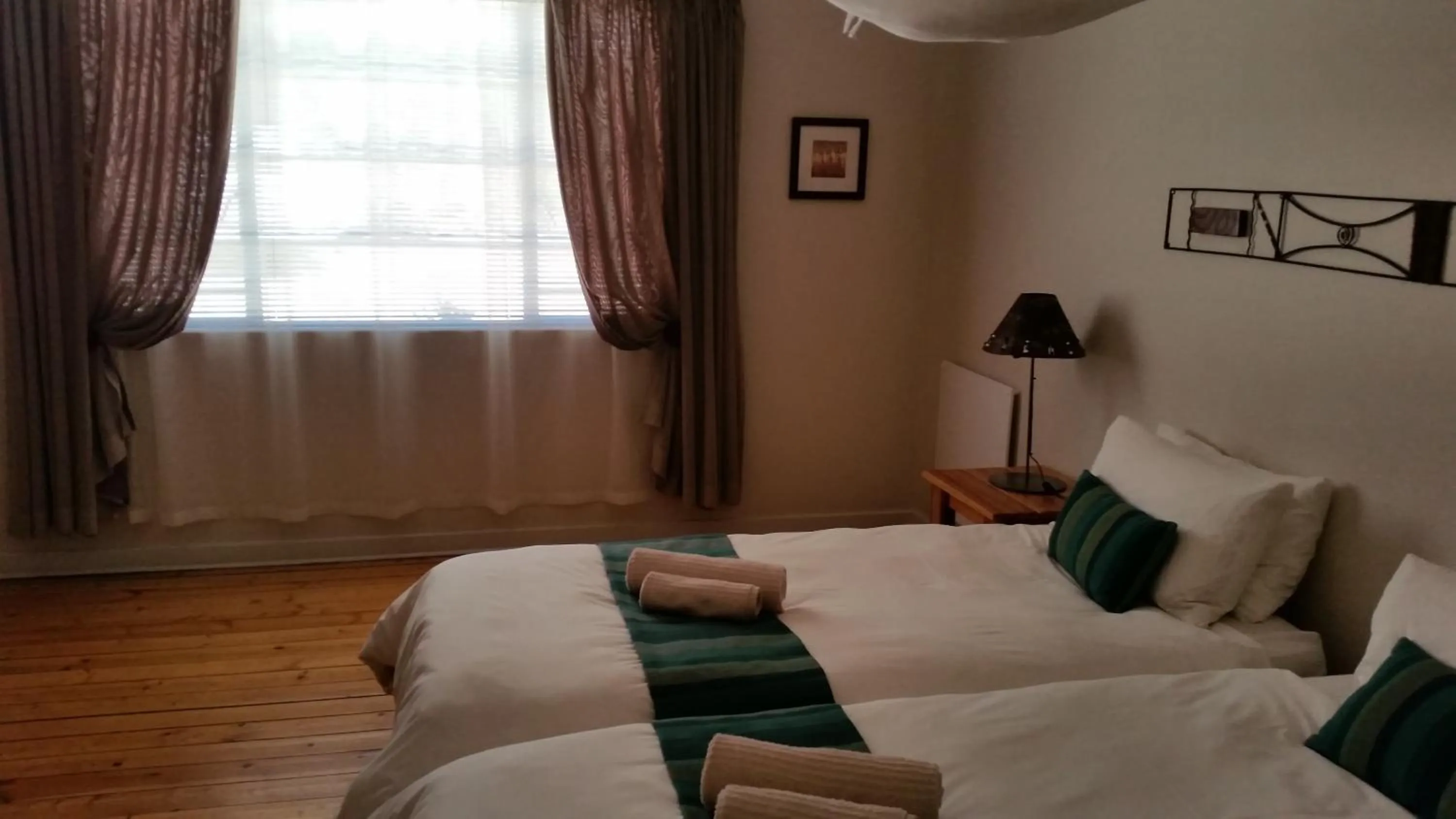 Bedroom, Bed in Bahnhof Hotel Aus