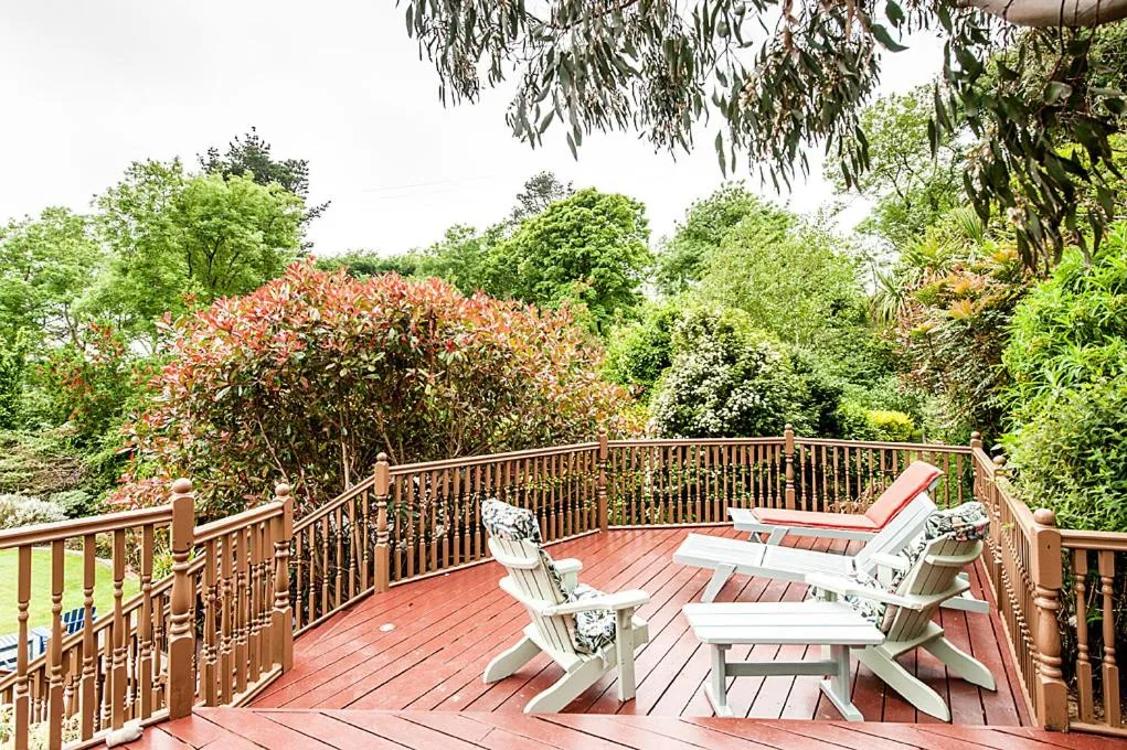 Property building in Lis-Ardagh Lodge