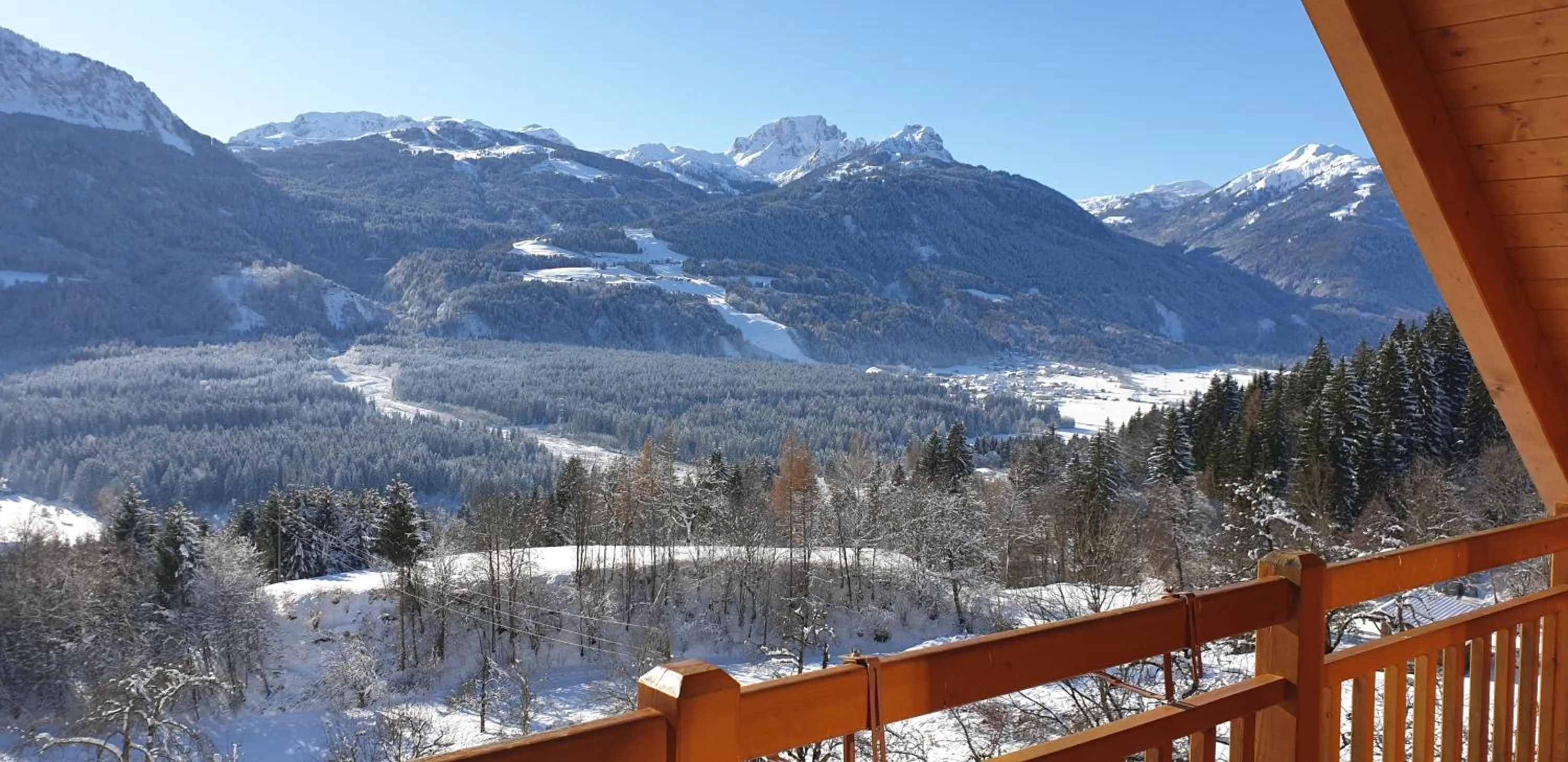 Day in nawu apartments & Restaurant