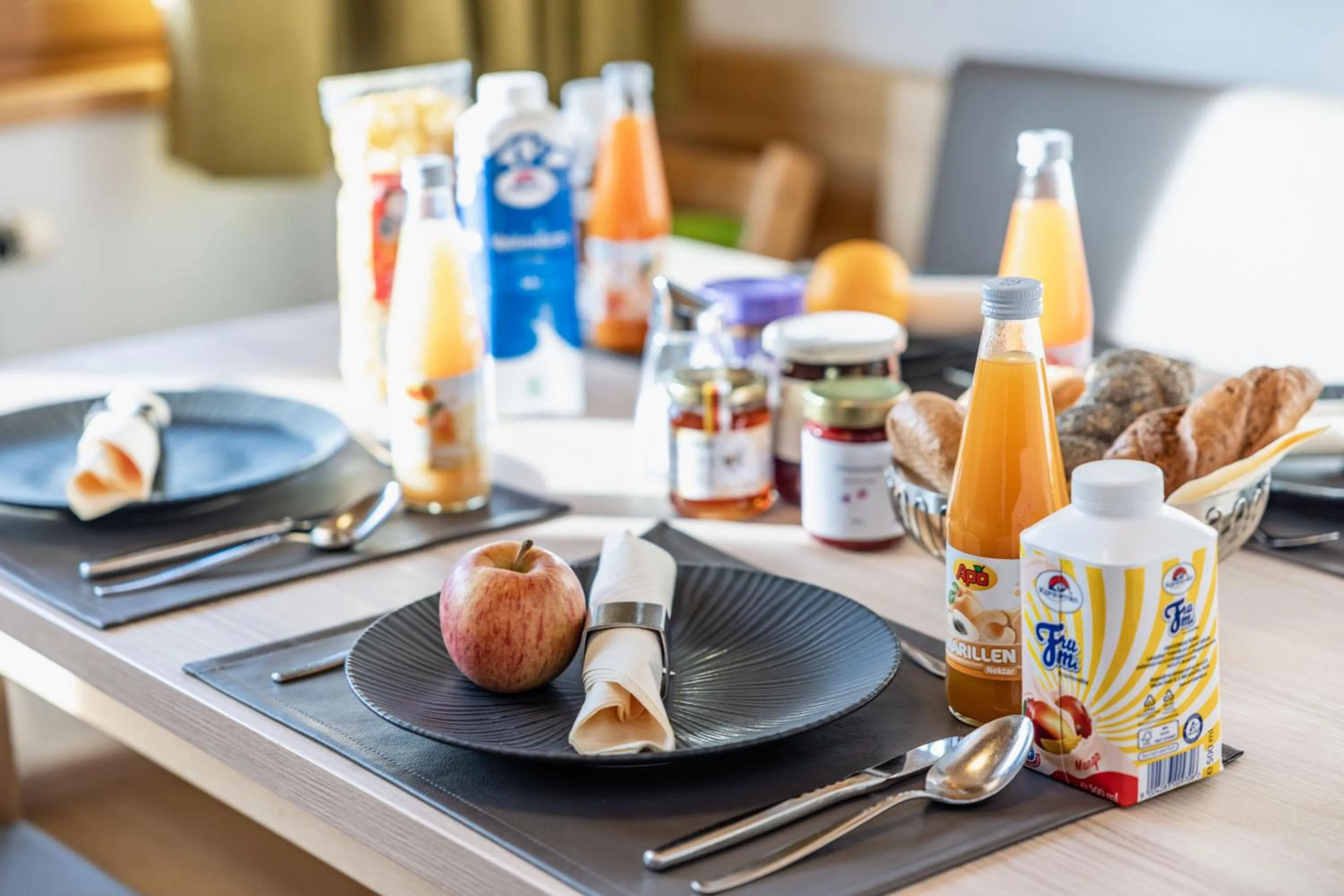 Restaurant/places to eat in nawu apartments & Restaurant