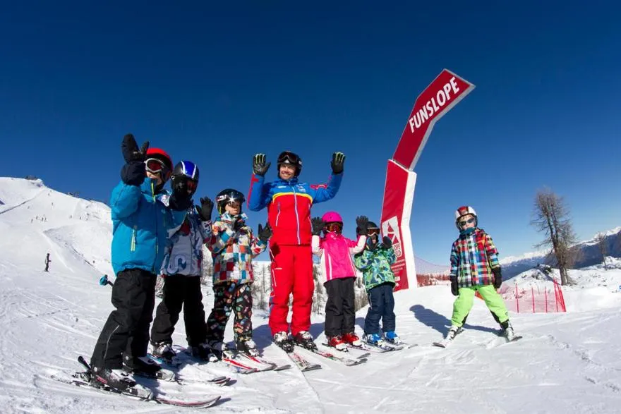 Winter in nawu apartments & Restaurant