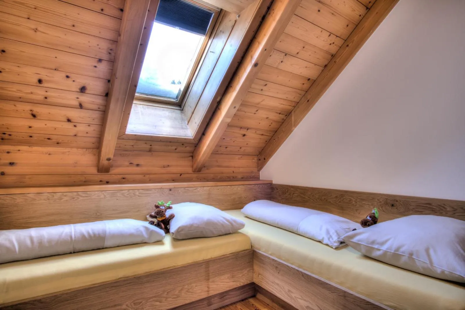 Bedroom, Bed in nawu apartments & Restaurant