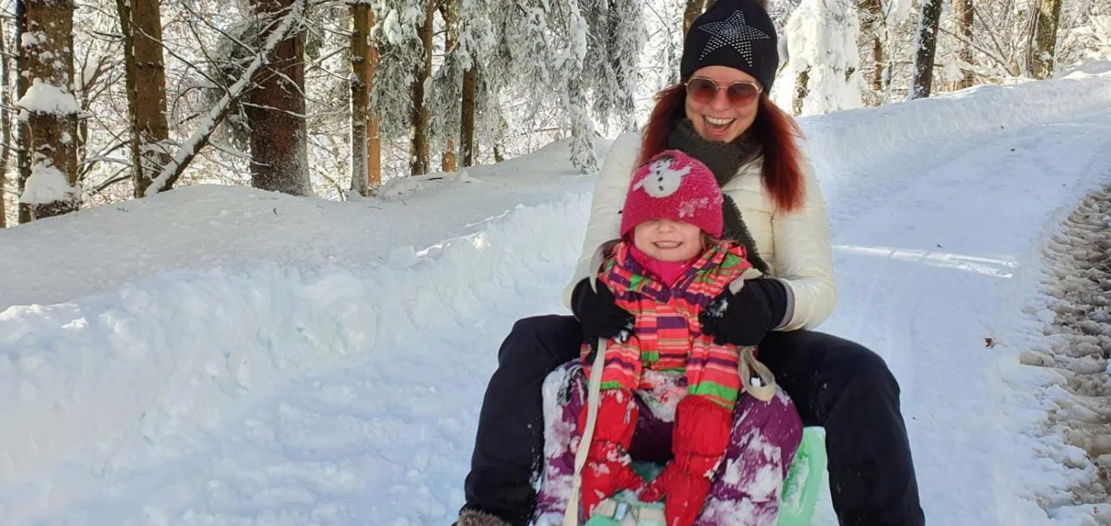 Winter in nawu apartments & Restaurant