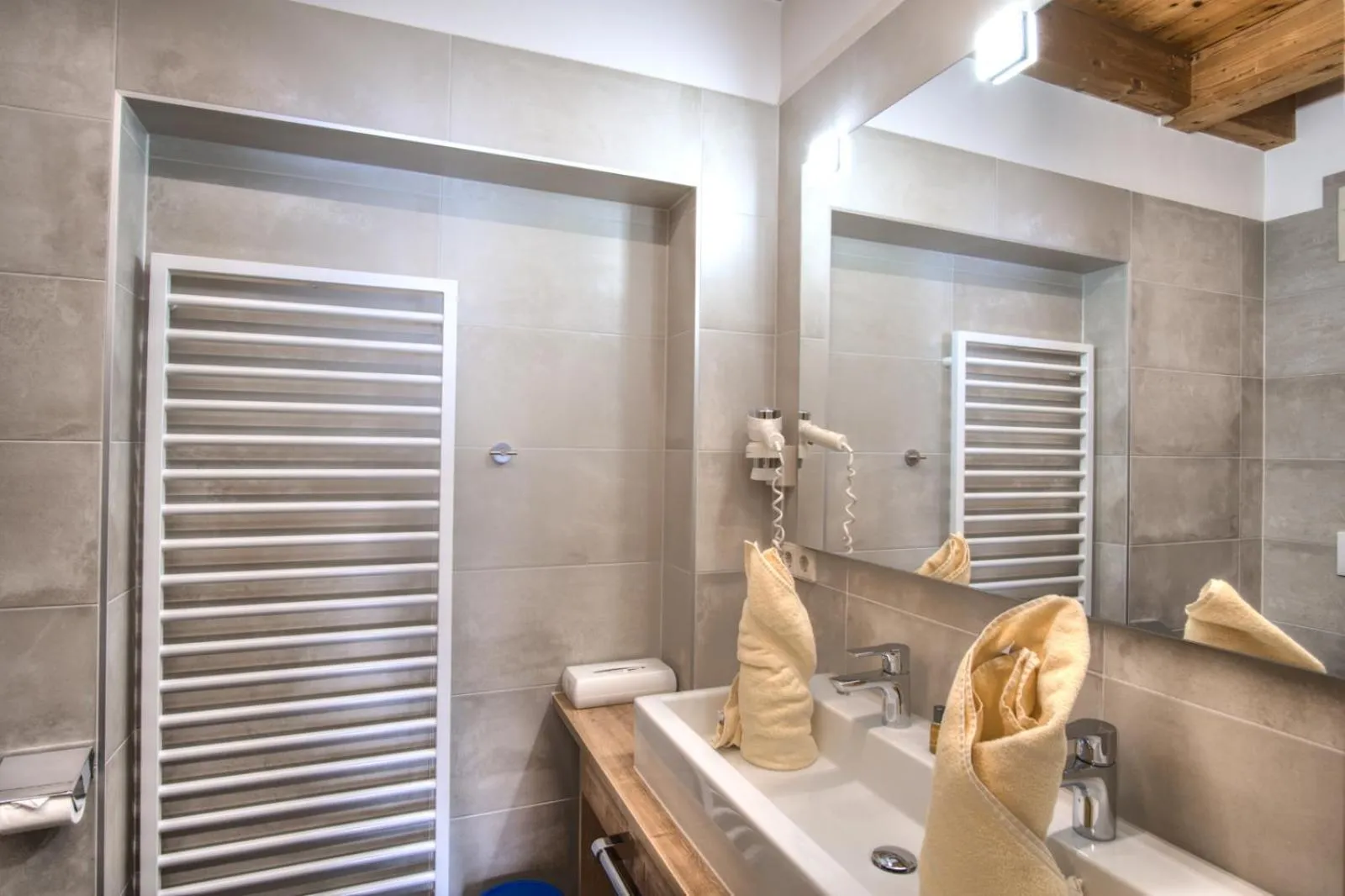Bathroom in nawu apartments & Restaurant