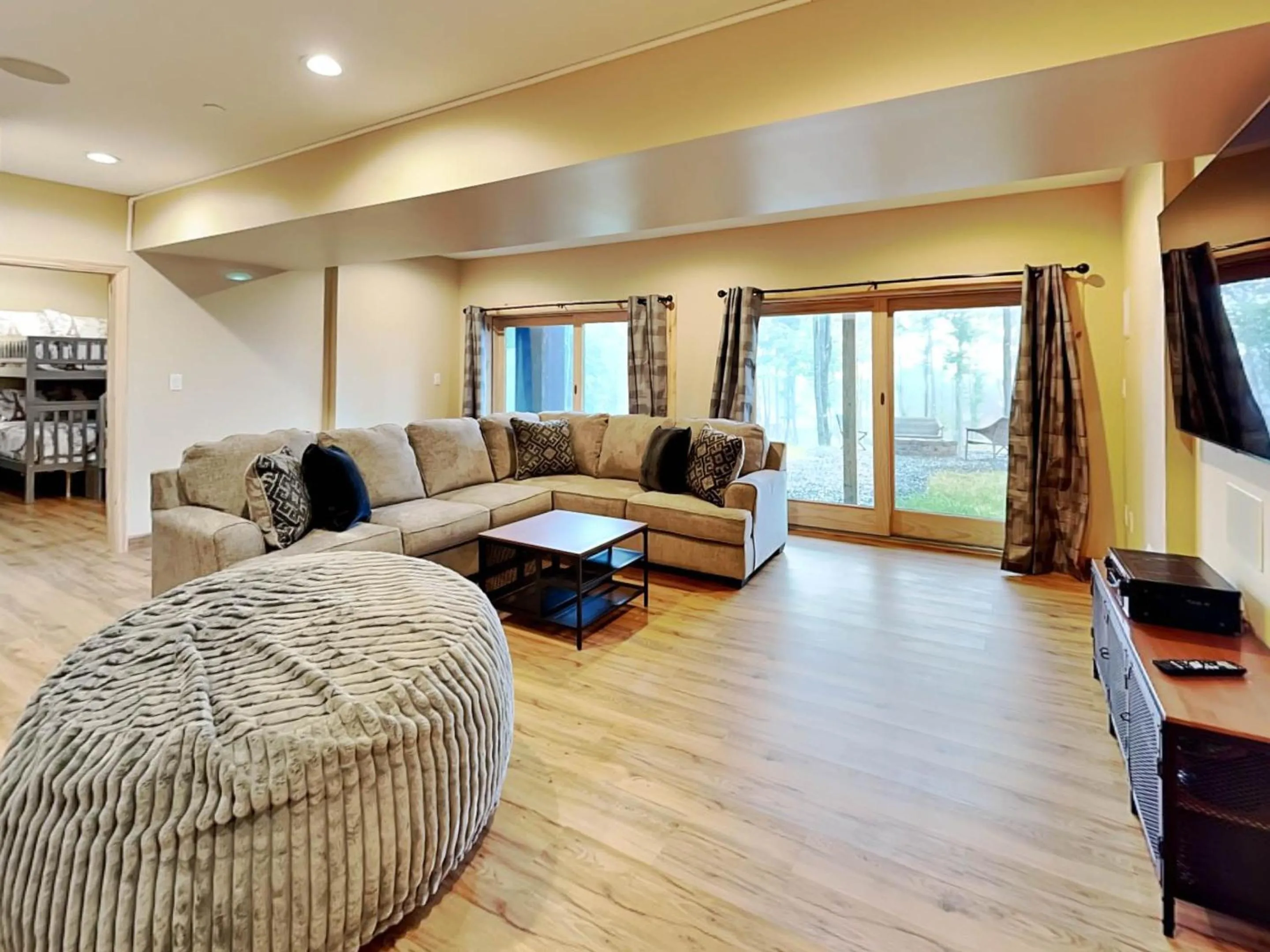 Bed in Fortune Mountain Retreat