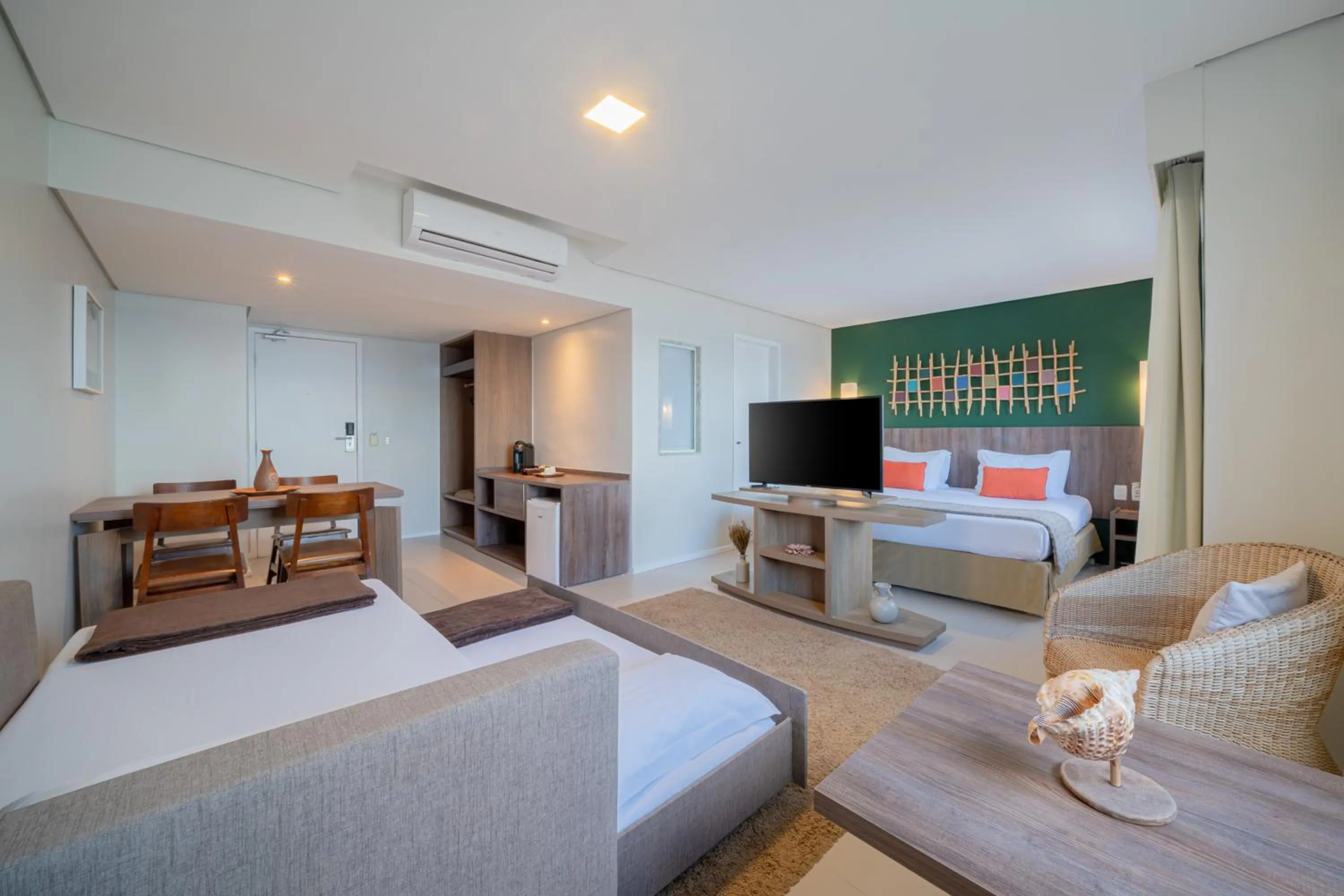 Photo of the whole room, Bed in Beach Park Resort - Oceani