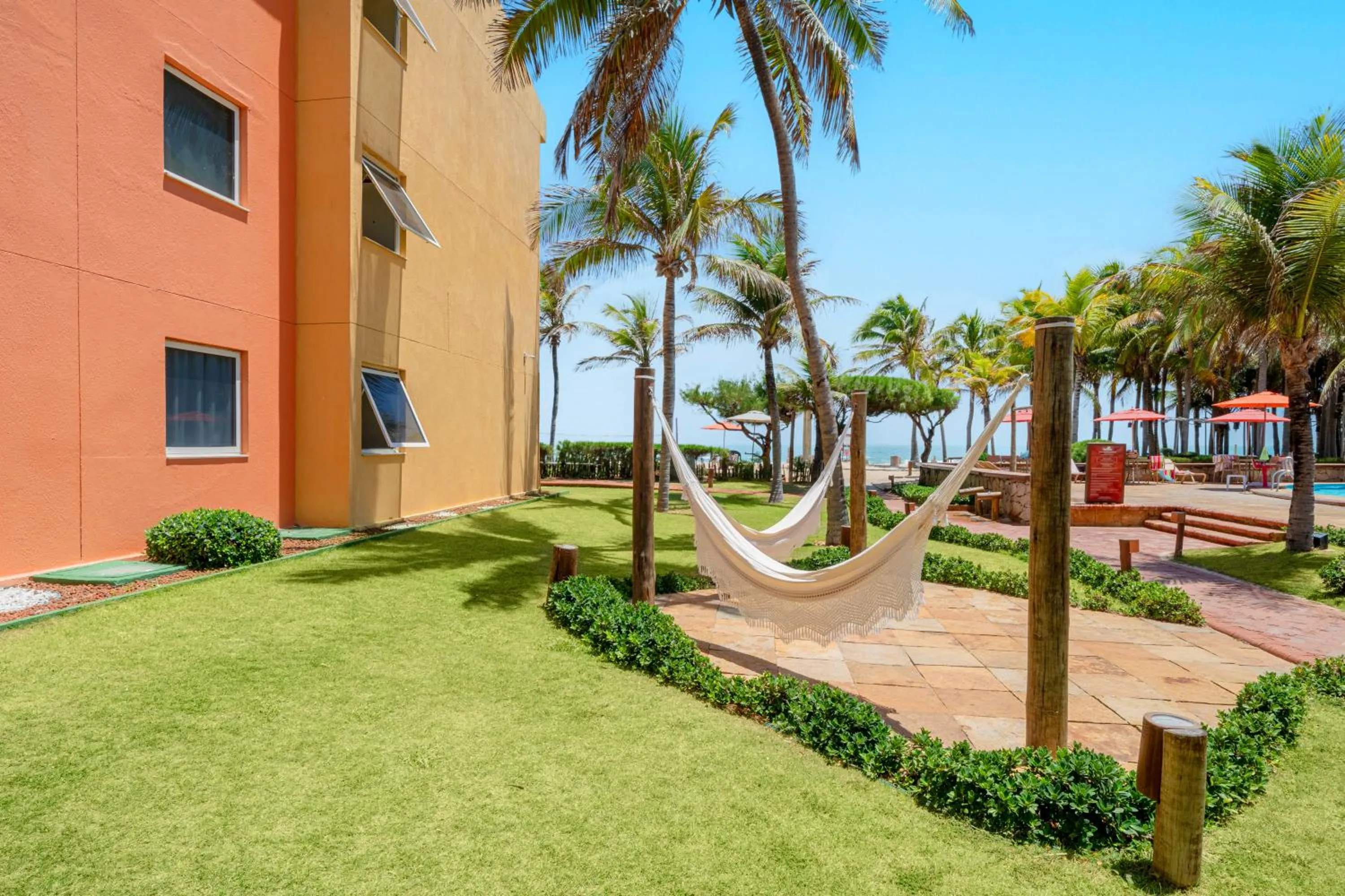 Garden in Beach Park Resort - Oceani