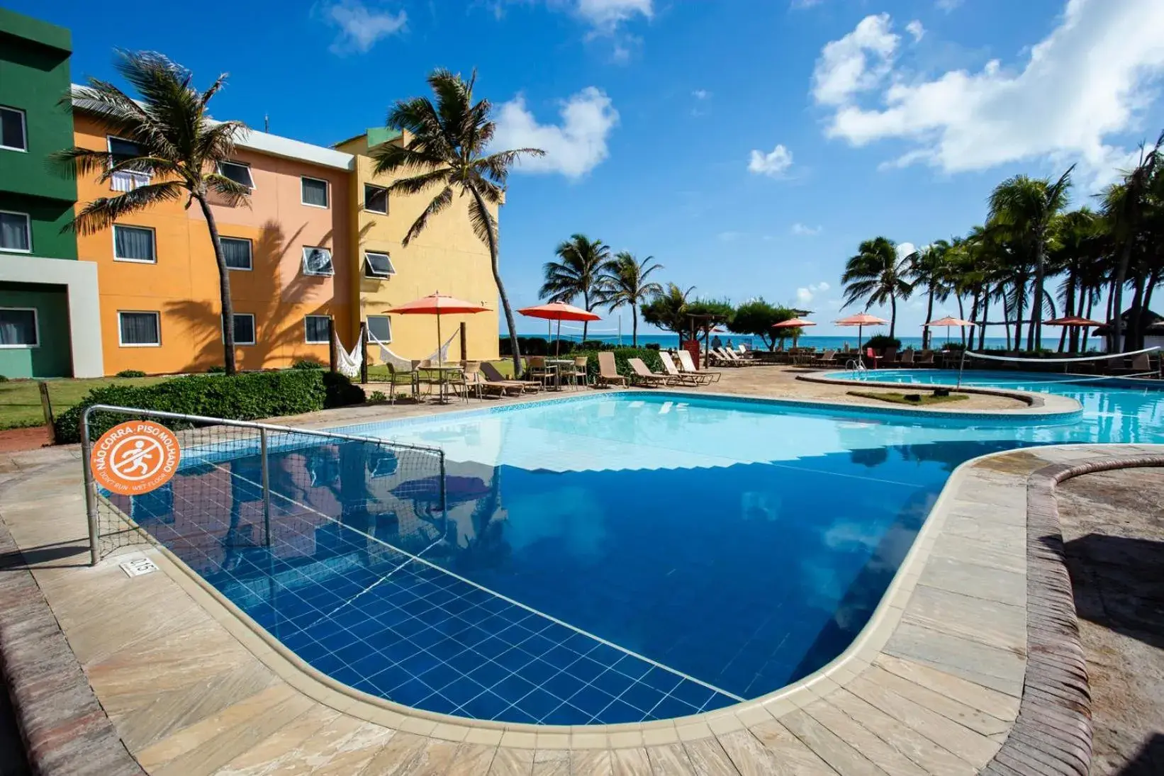 Swimming pool in Beach Park Resort - Oceani Swimming pool in Beach Park Resort - Oceani