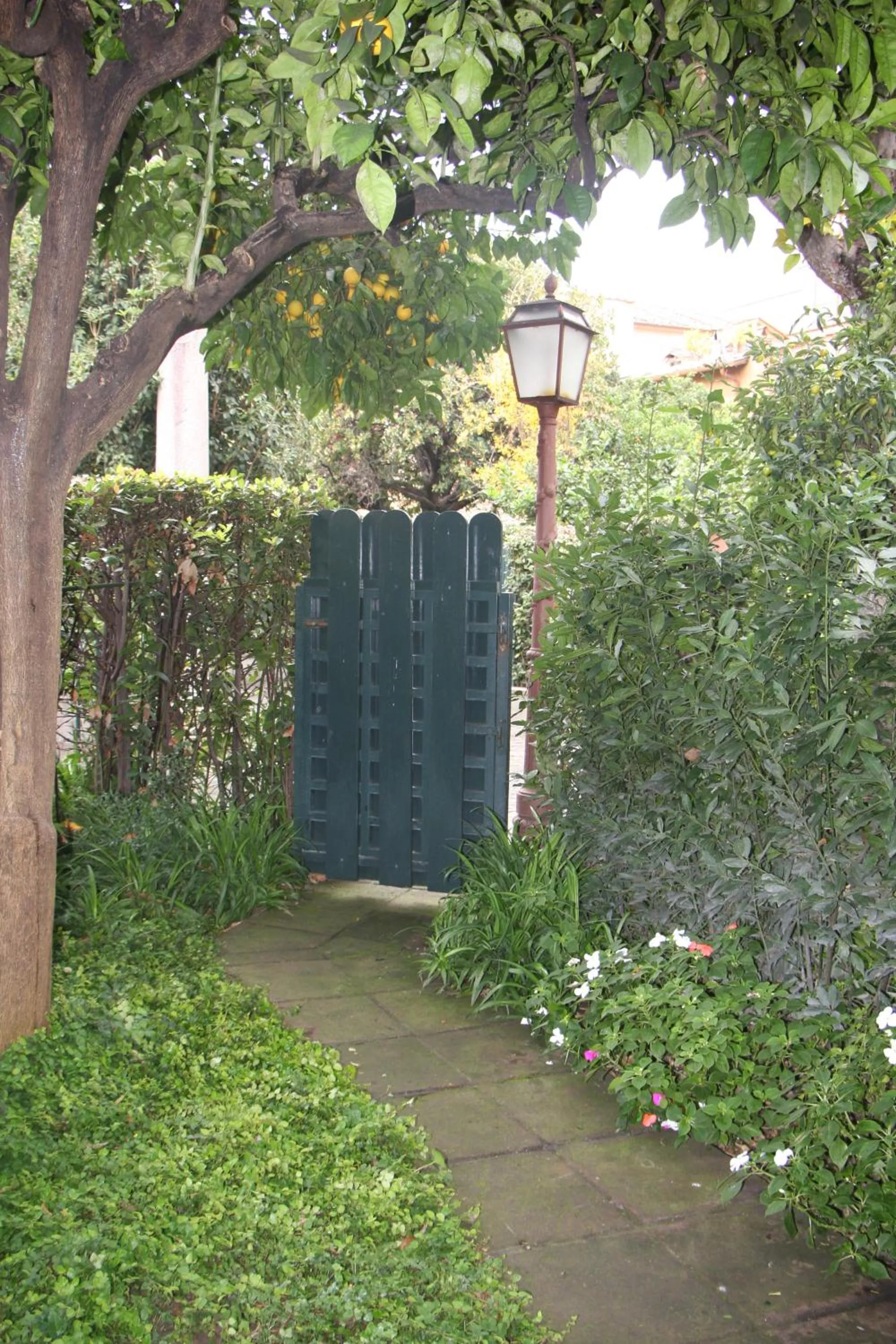 The Palatine Garden Apartment