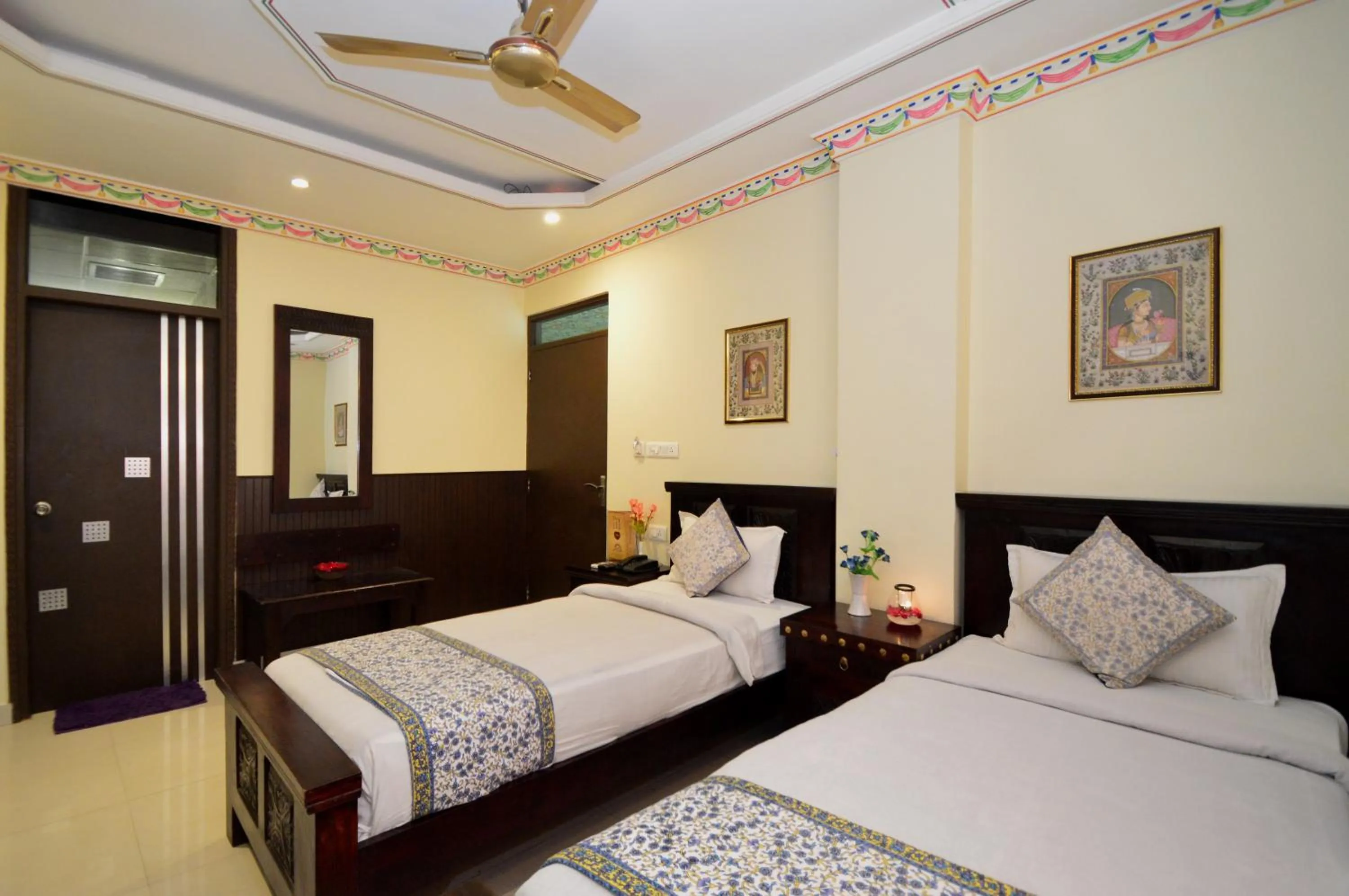 Photo of the whole room, Bed in Hotel Surya Garh