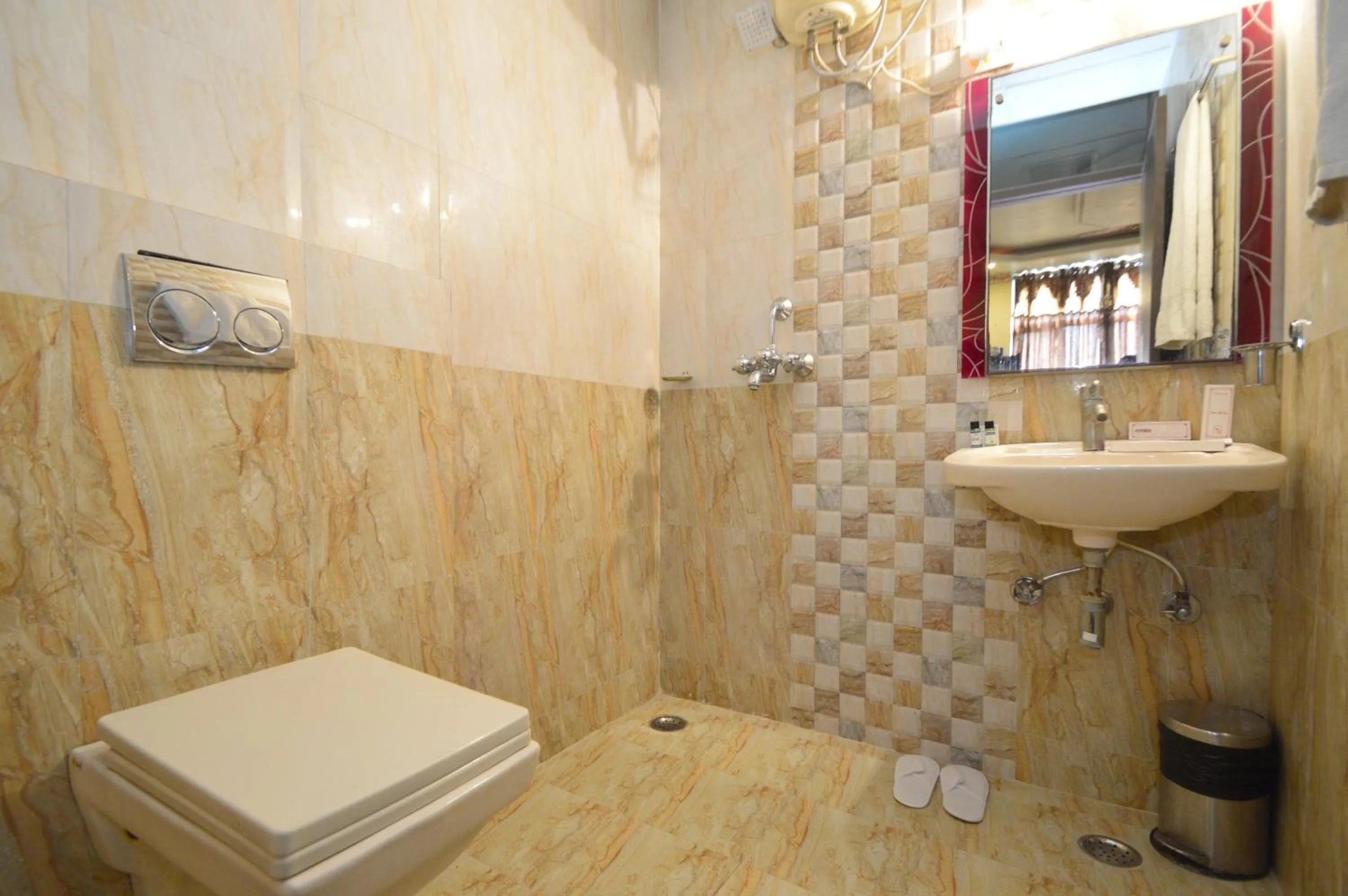 Bathroom in Hotel Surya Garh