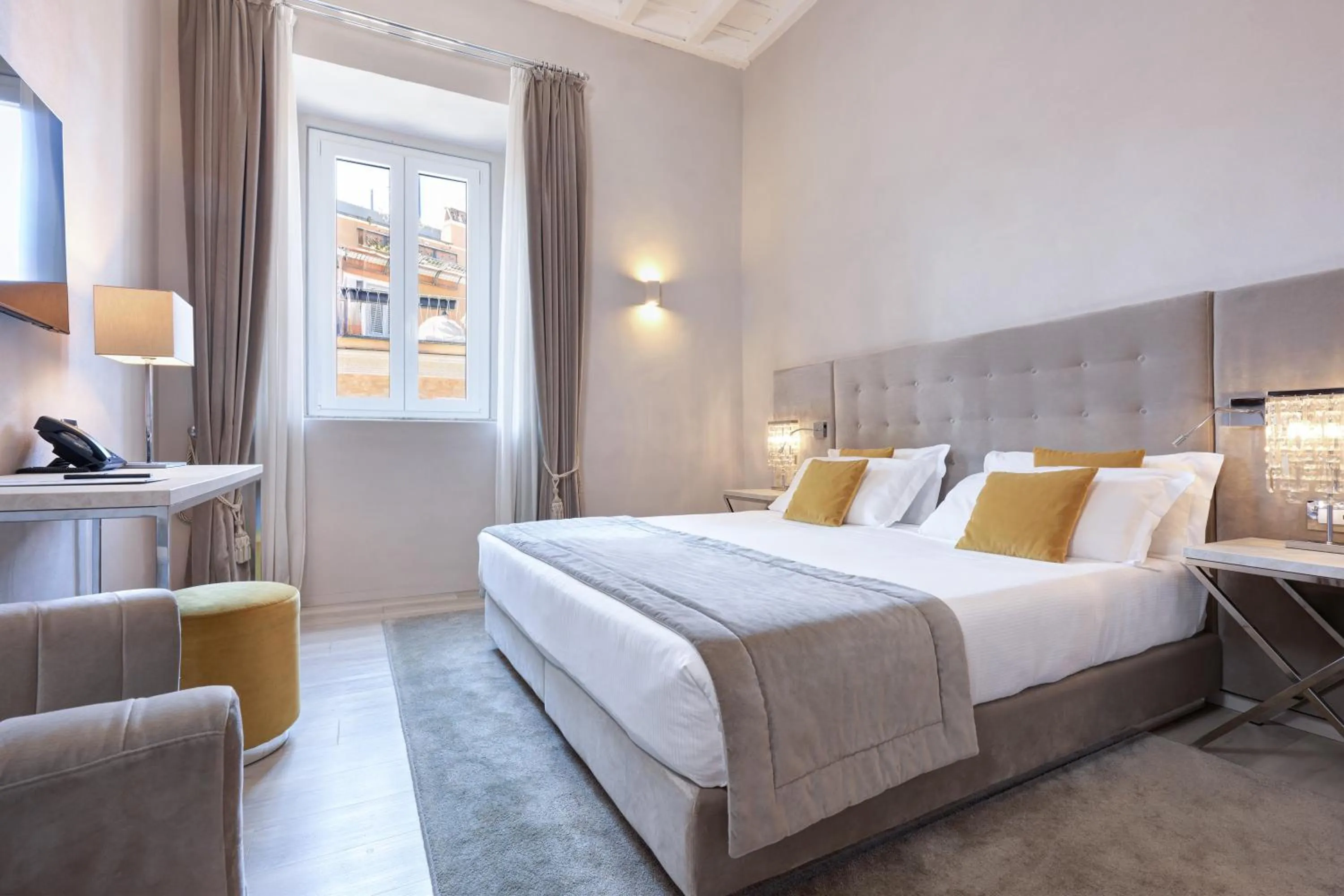 Bed in Terrace Pantheon Relais