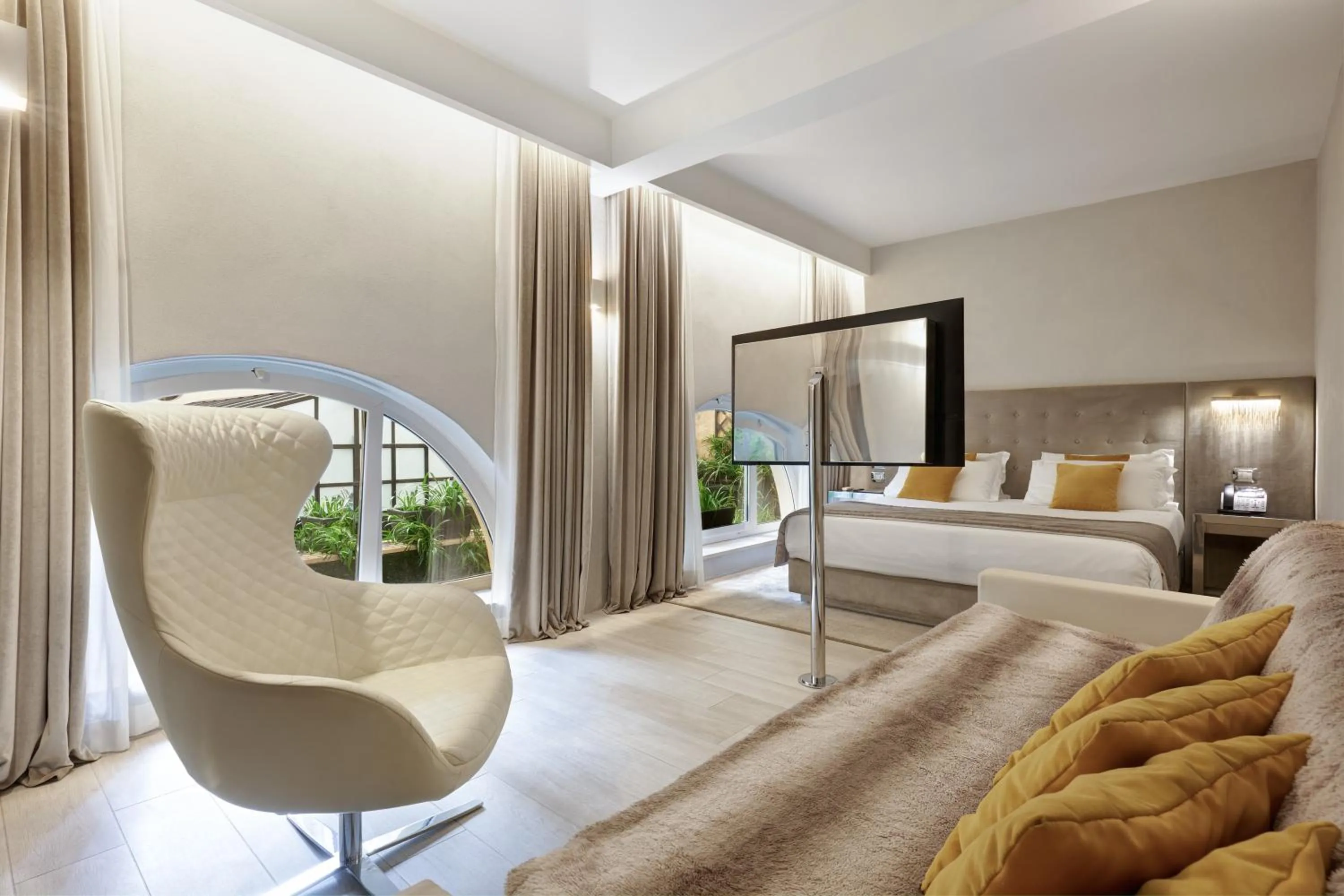 TV and multimedia, Bed in Terrace Pantheon Relais