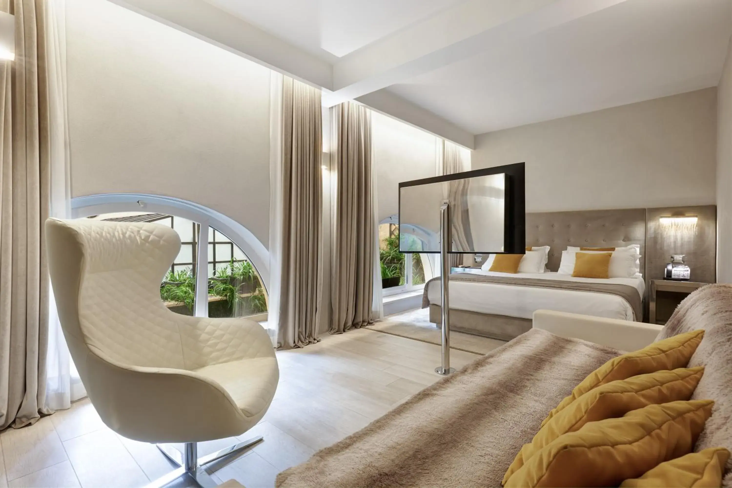 TV and multimedia, Bed in Terrace Pantheon Relais TV and multimedia, Bed in Terrace Pantheon Relais