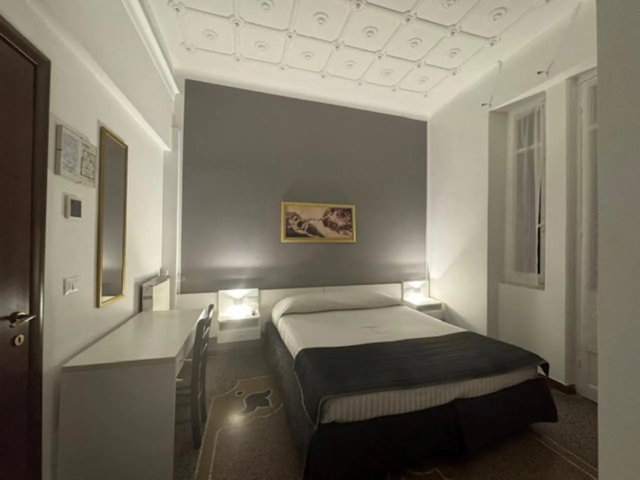 View (from property/room), Bed in Hotel Ristorante Milton