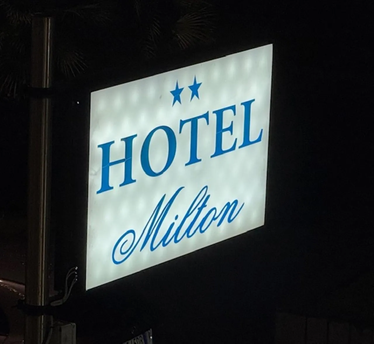 Property building in Hotel Ristorante Milton