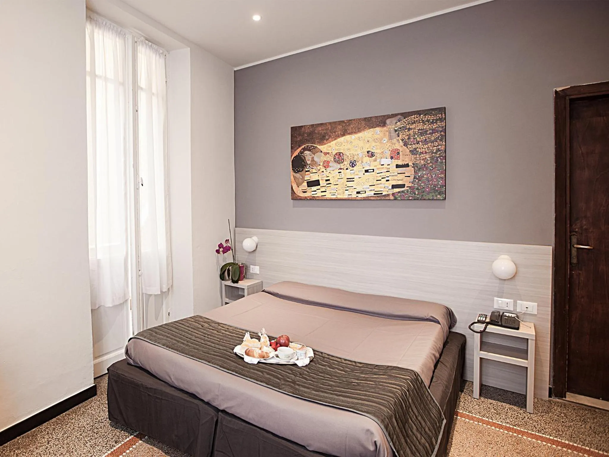 Photo of the whole room, Bed in Hotel Ristorante Milton