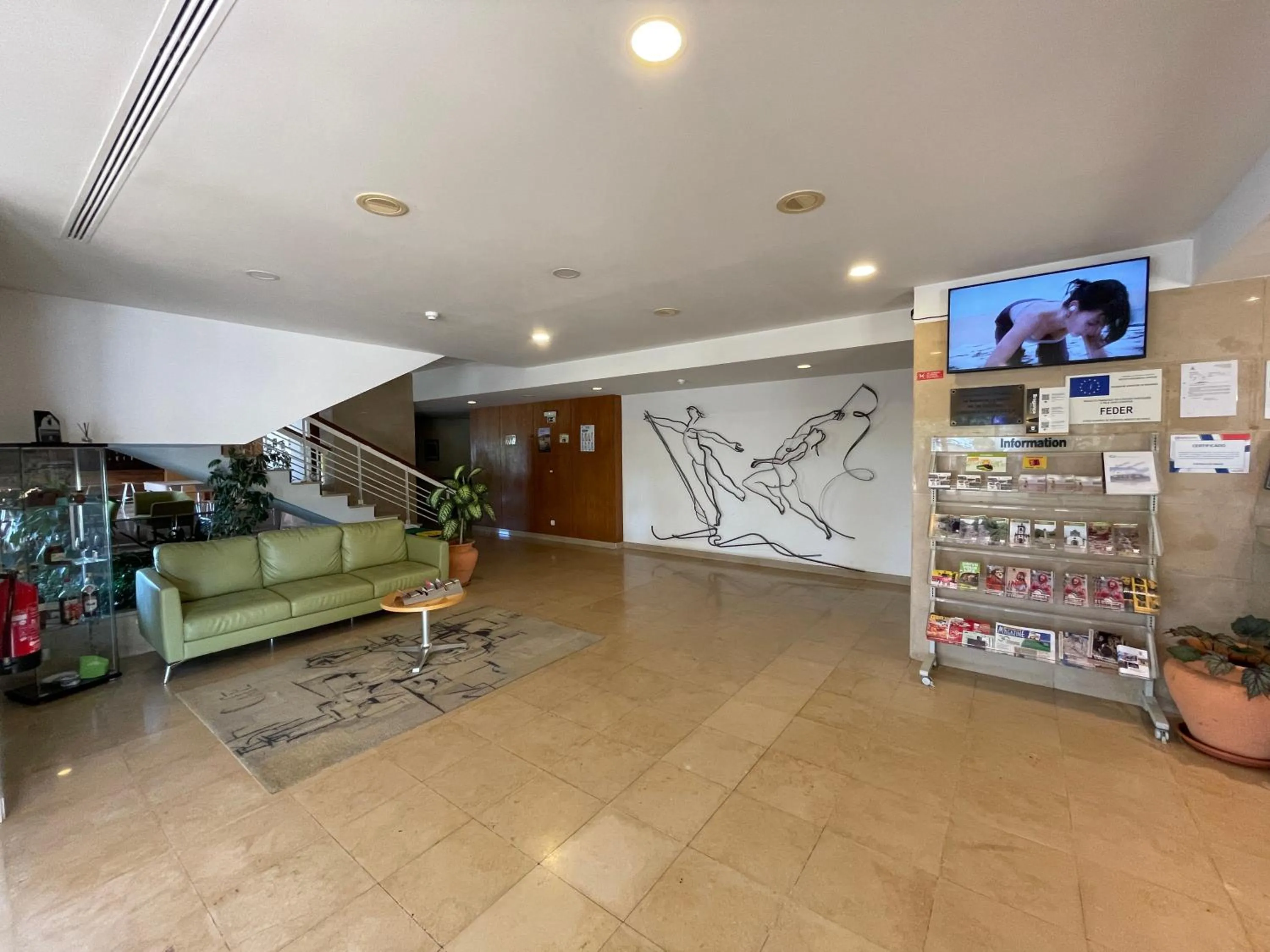 Lobby or reception in HI Bragança – Pousada de Juventude