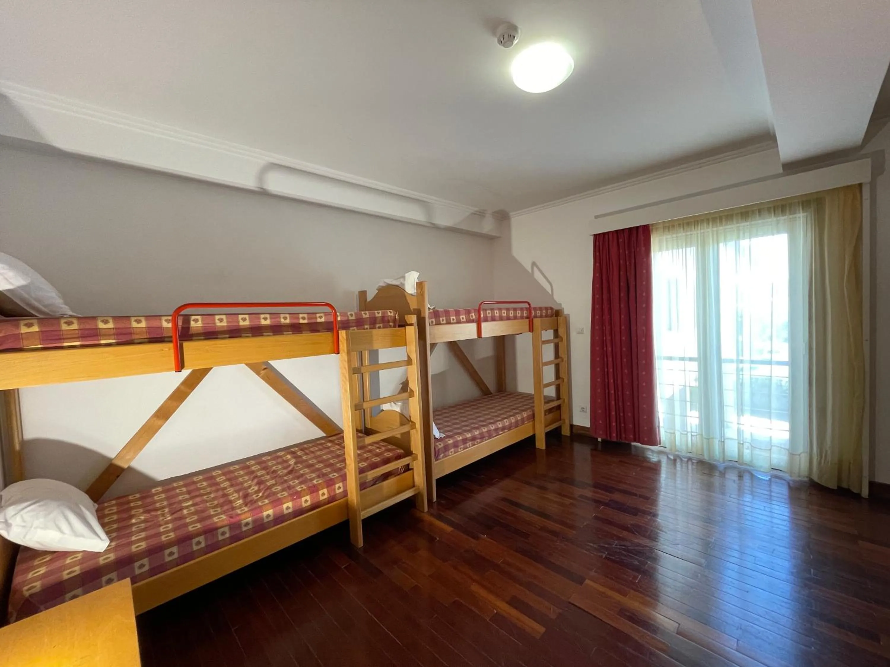 Bed in HI Bragança – Pousada de Juventude